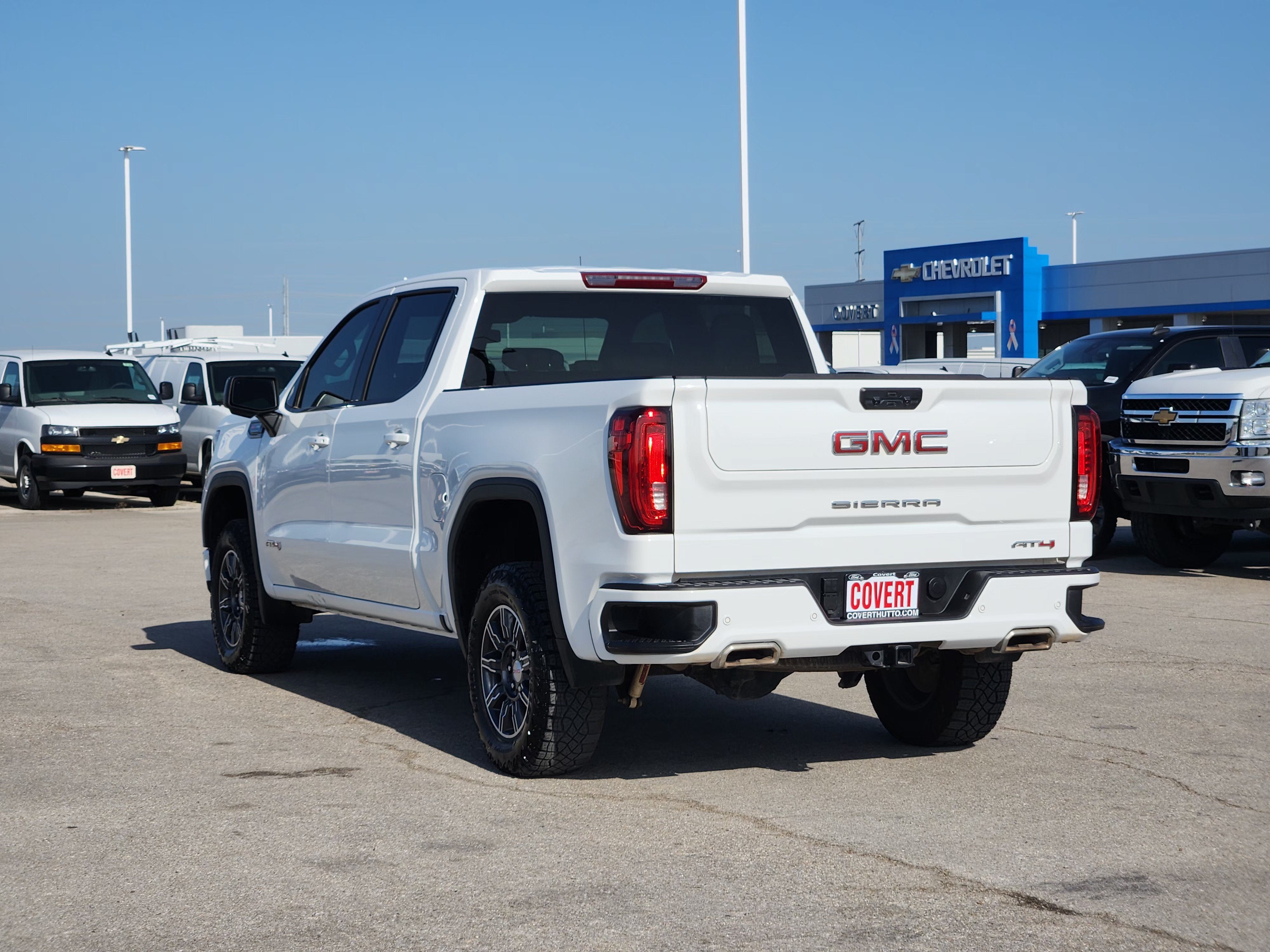 2025 GMC Sierra 1500 AT4