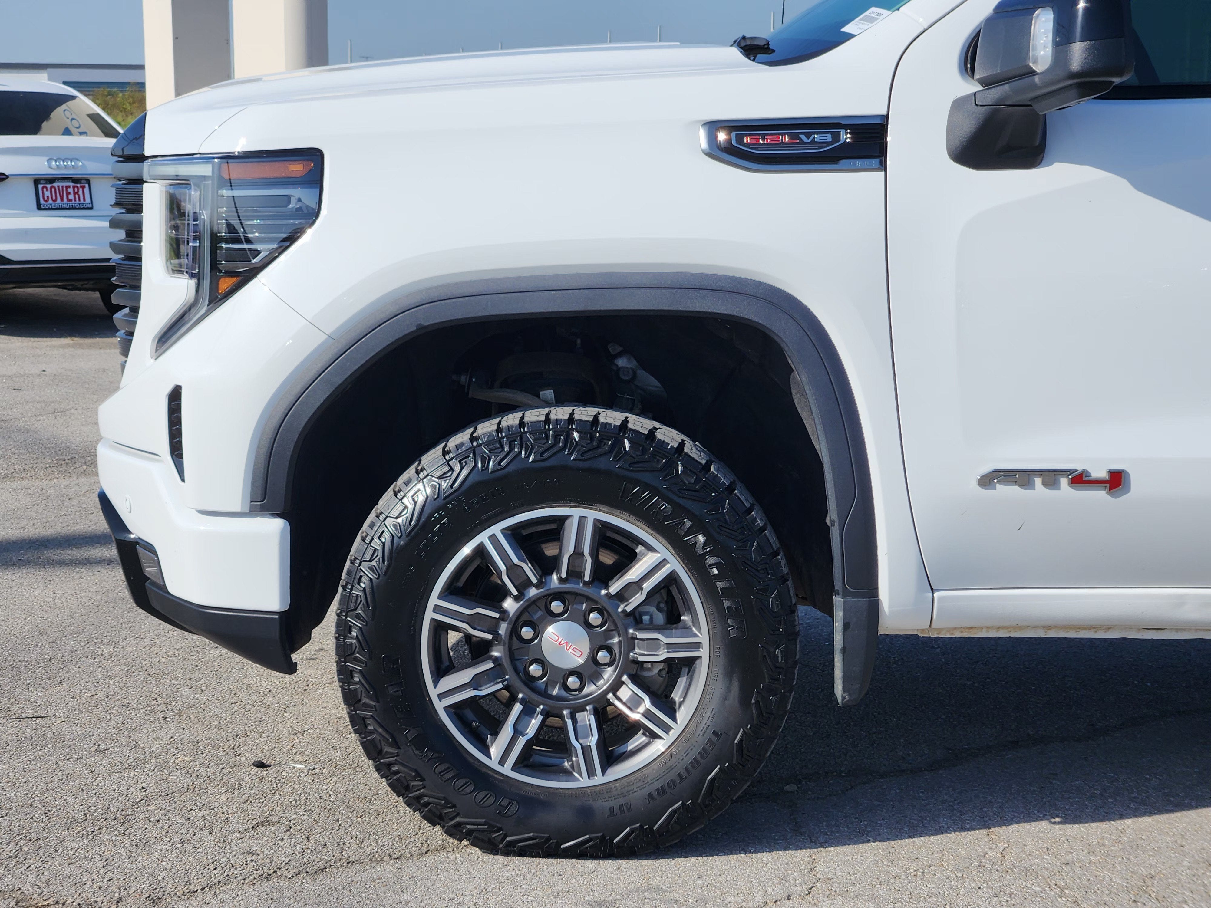 2025 GMC Sierra 1500 AT4
