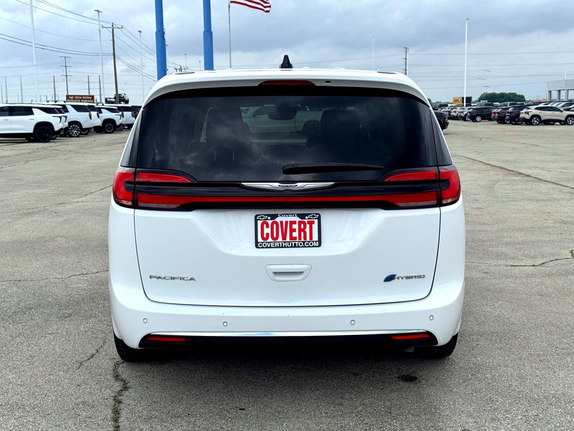 2024 Chrysler Pacifica Hybrid Select