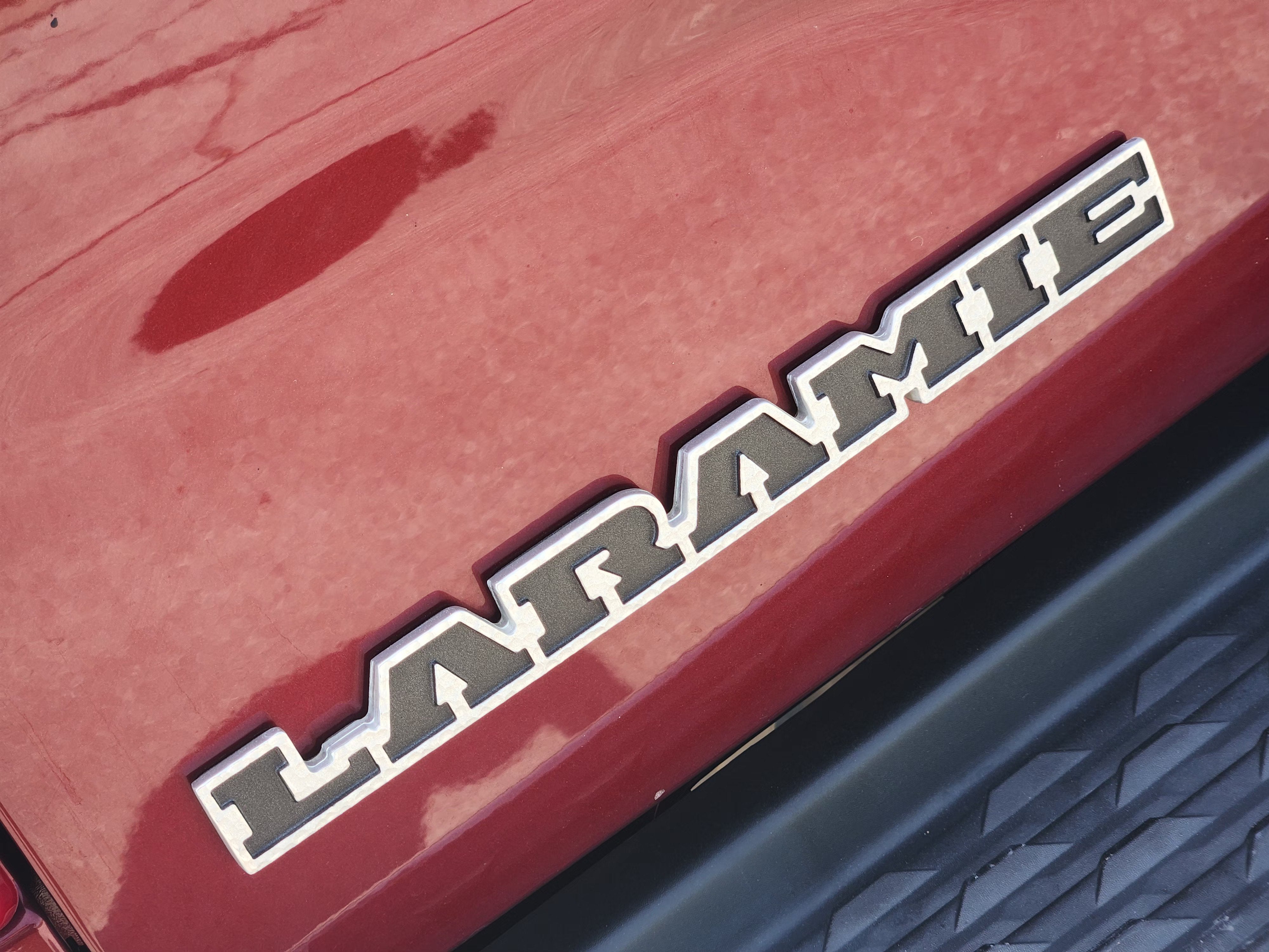 2020 RAM 3500 Laramie Crew Cab 4x4 8' Box