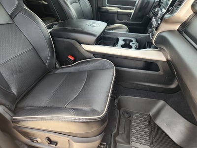 2020 RAM 3500 Laramie Crew Cab 4x4 8' Box