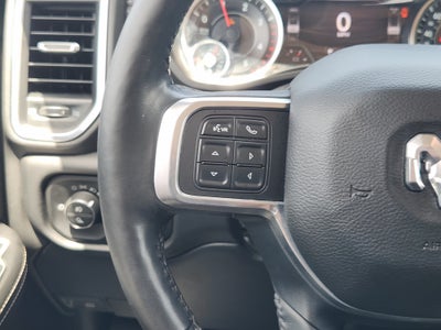 2020 RAM 3500 Laramie Crew Cab 4x4 8' Box