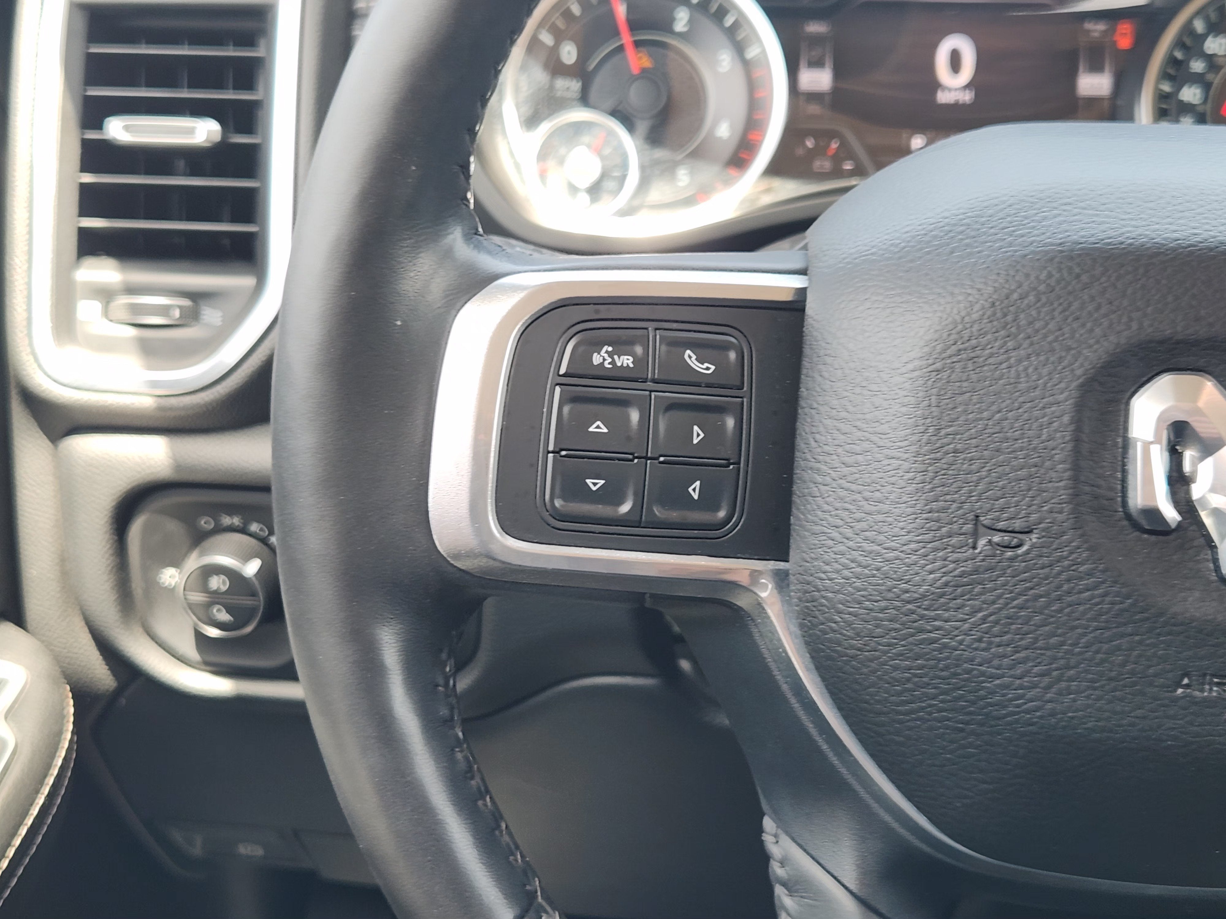 2020 RAM 3500 Laramie Crew Cab 4x4 8' Box