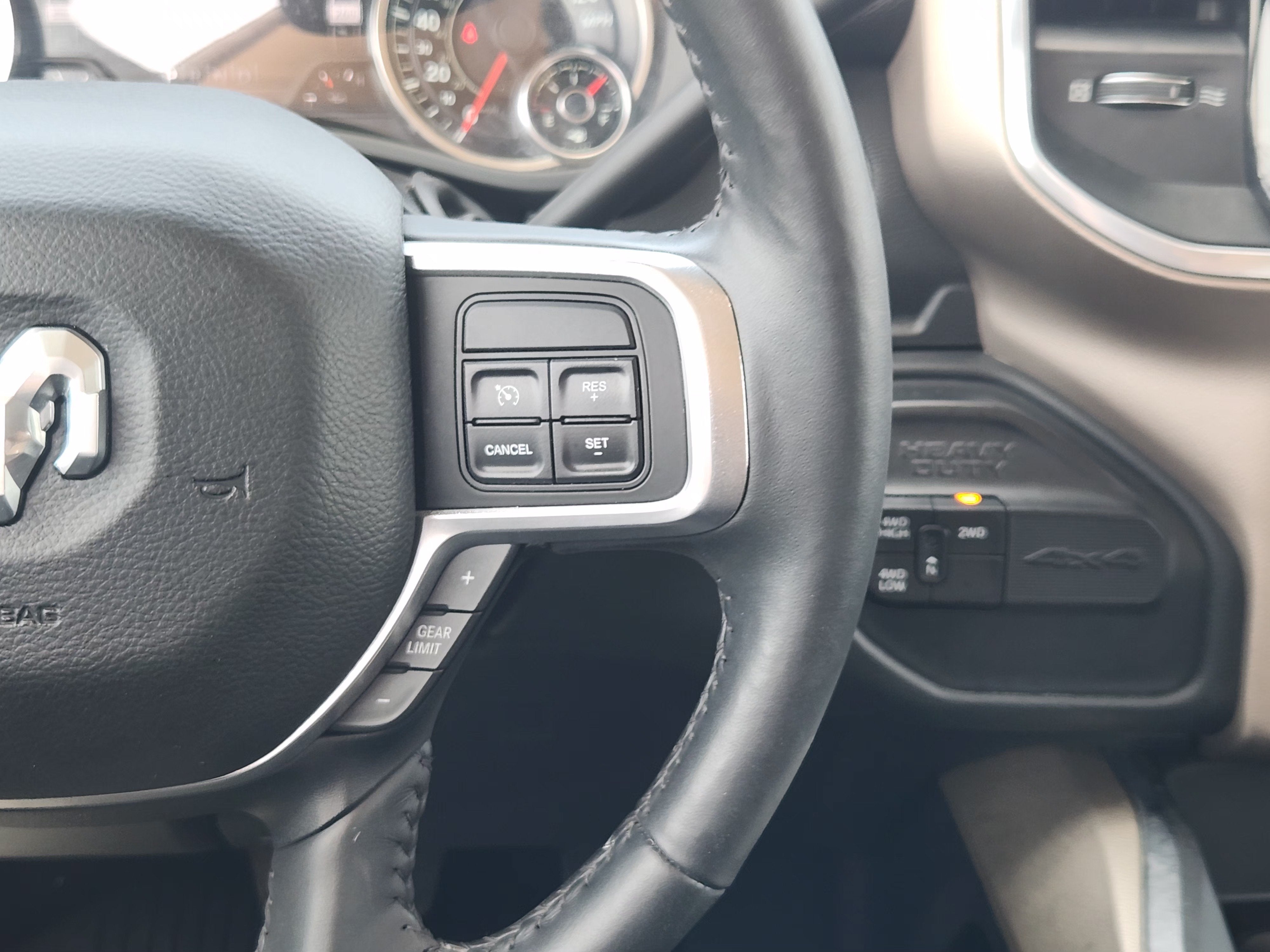 2020 RAM 3500 Laramie Crew Cab 4x4 8' Box