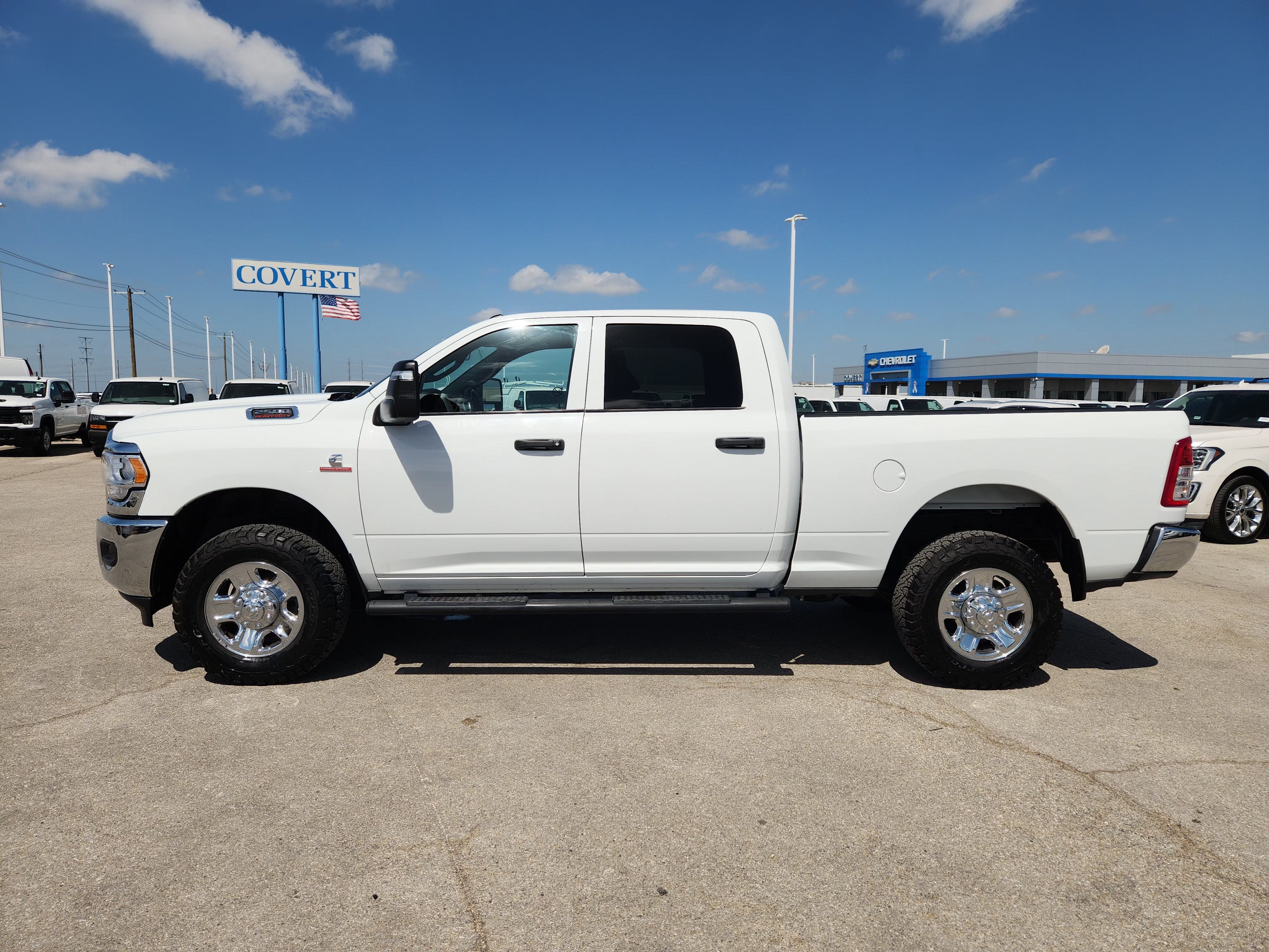 2024 RAM 2500 Tradesman Crew Cab 4x4 6'4" Box