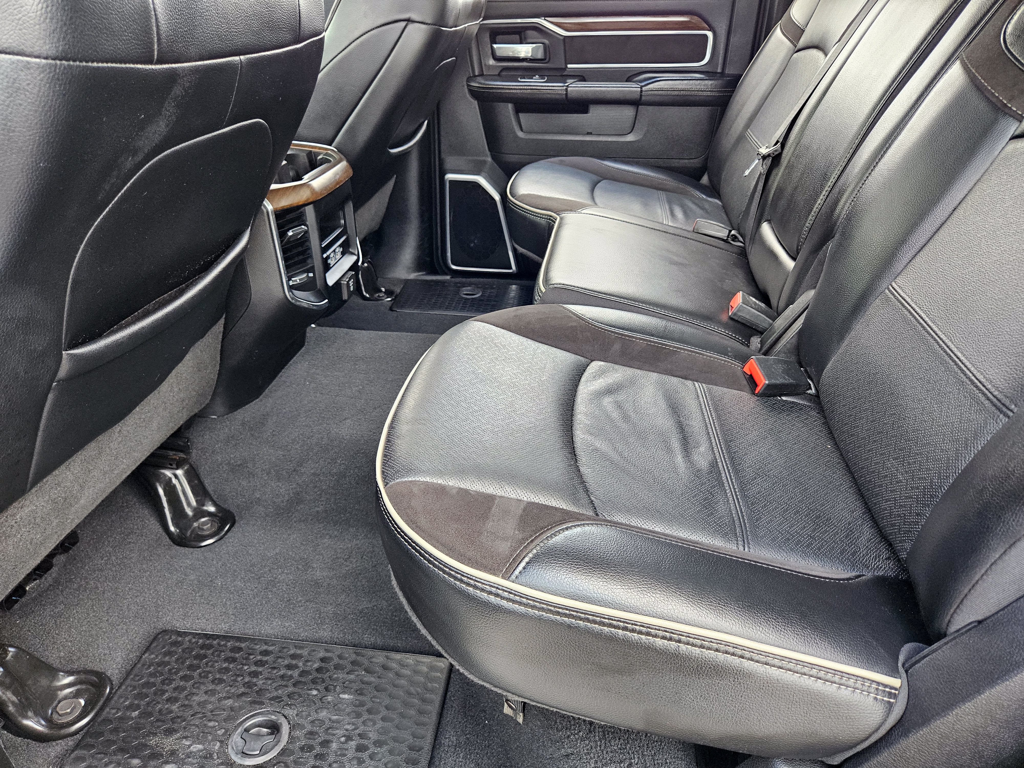 2023 RAM 2500 Laramie Crew Cab 4x4 6'4" Box