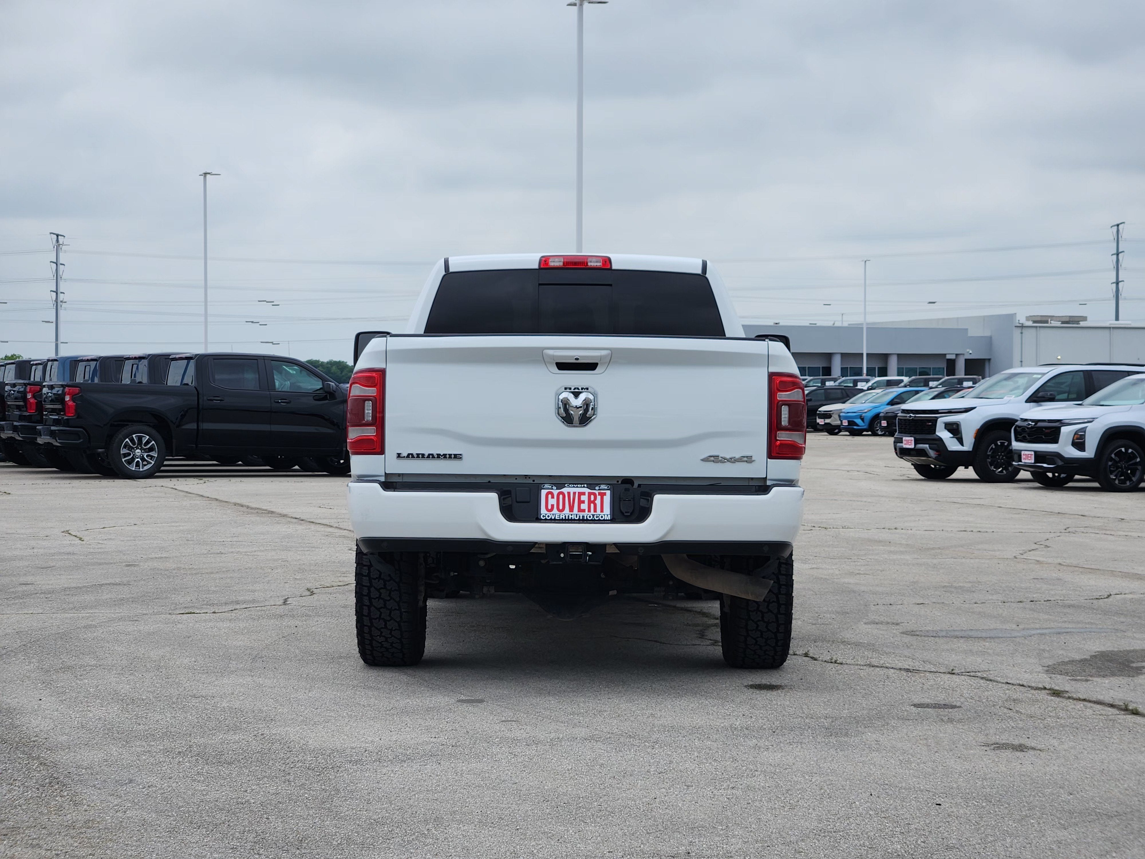 2023 RAM 2500 Laramie Crew Cab 4x4 6'4" Box