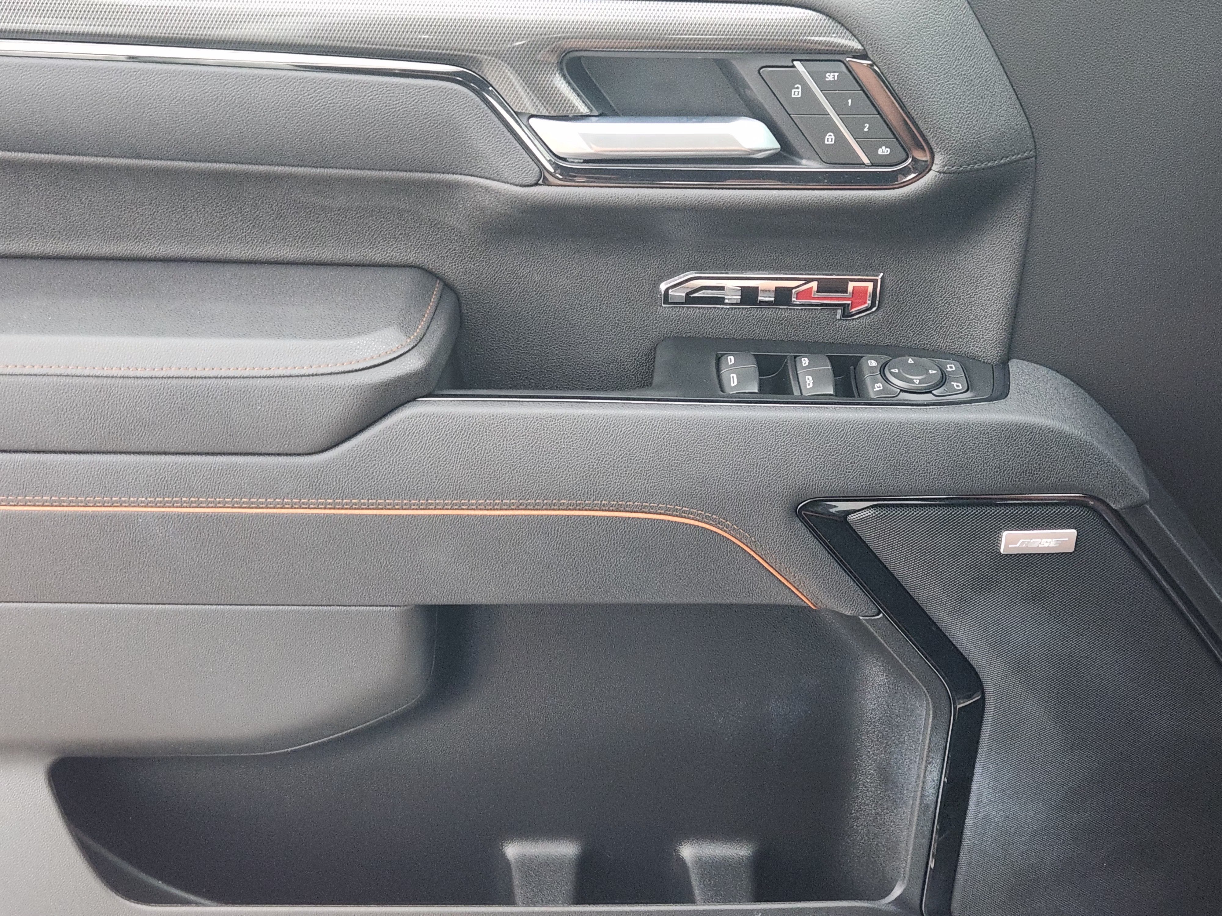 2025 GMC Sierra 1500 AT4