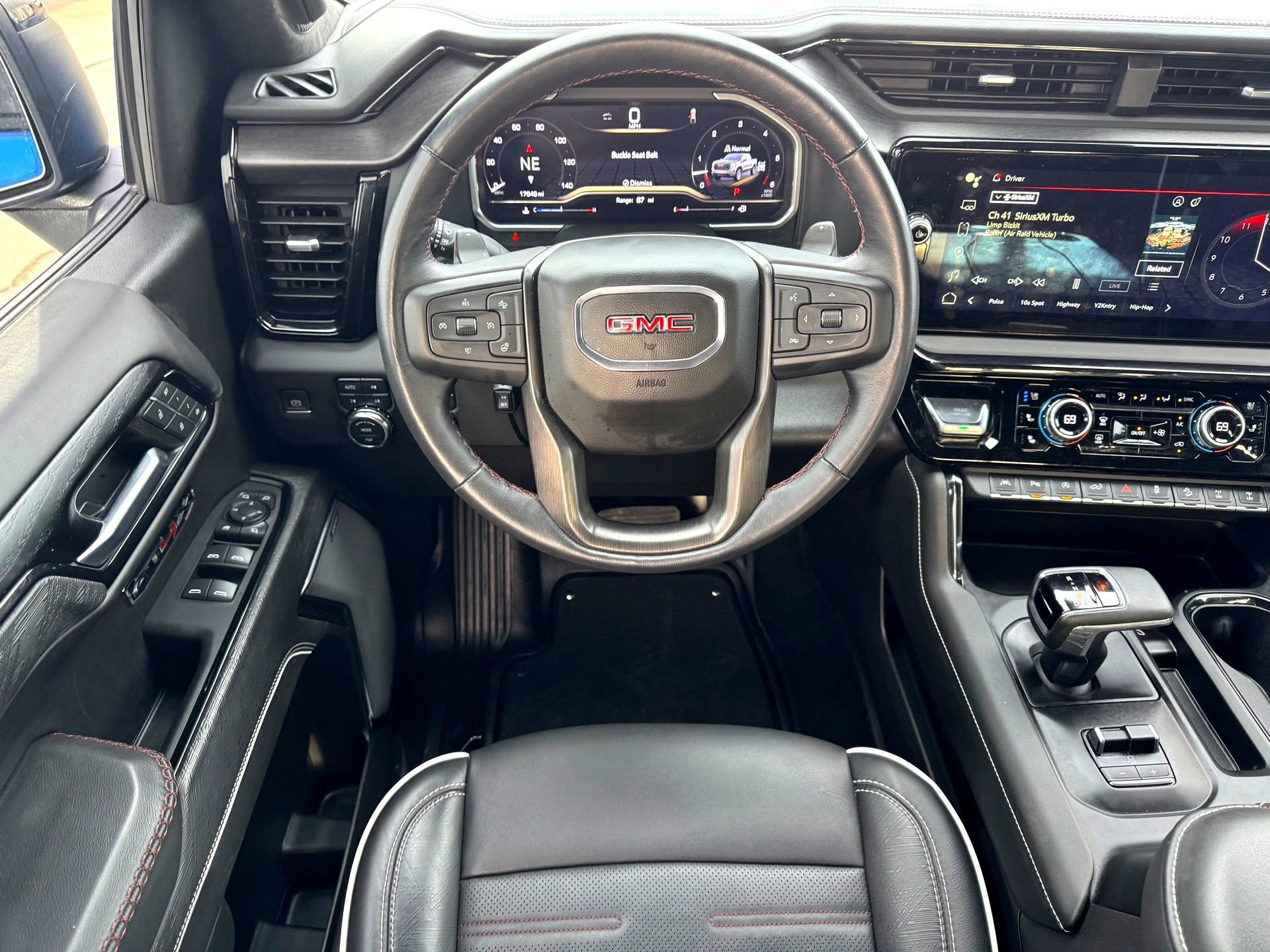2024 GMC Sierra 1500 AT4X
