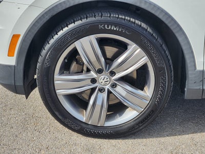 2018 Volkswagen Tiguan 2.0T SEL Premium