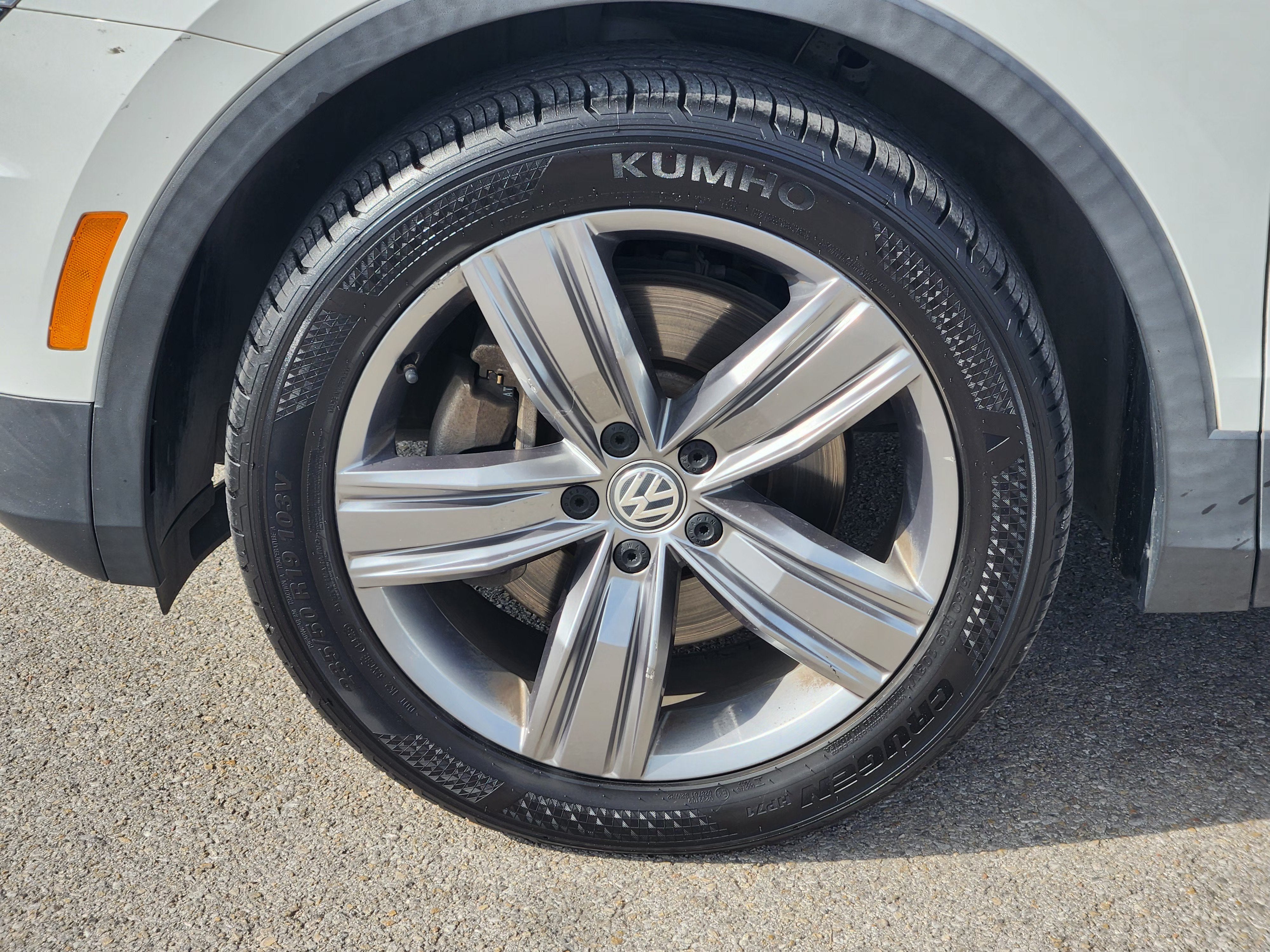 2018 Volkswagen Tiguan 2.0T SEL Premium