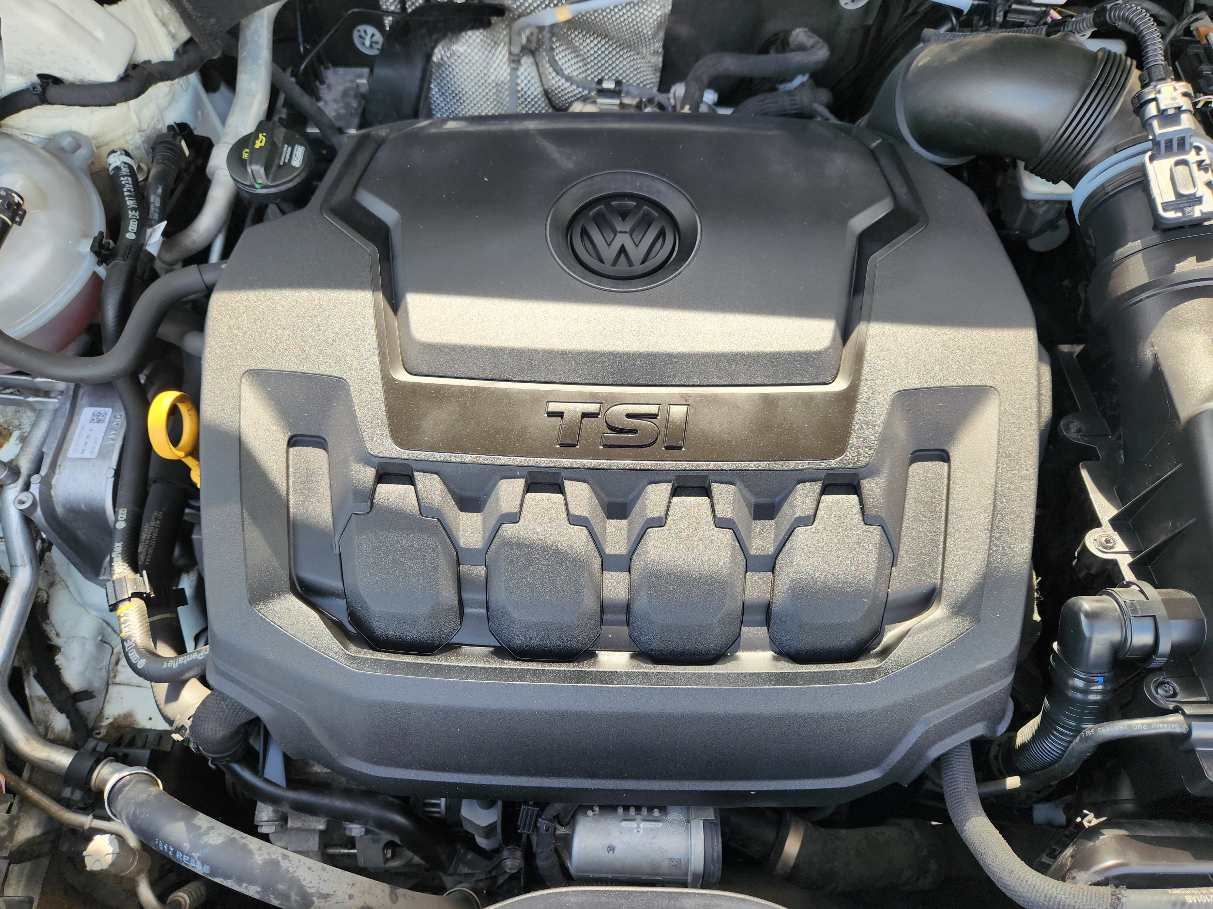2018 Volkswagen Tiguan 2.0T SEL Premium