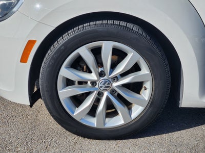 2013 Volkswagen Beetle 2.0L TDI