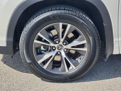 2018 Toyota Highlander LE