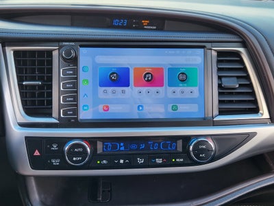 2018 Toyota Highlander LE