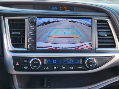 2018 Toyota Highlander LE
