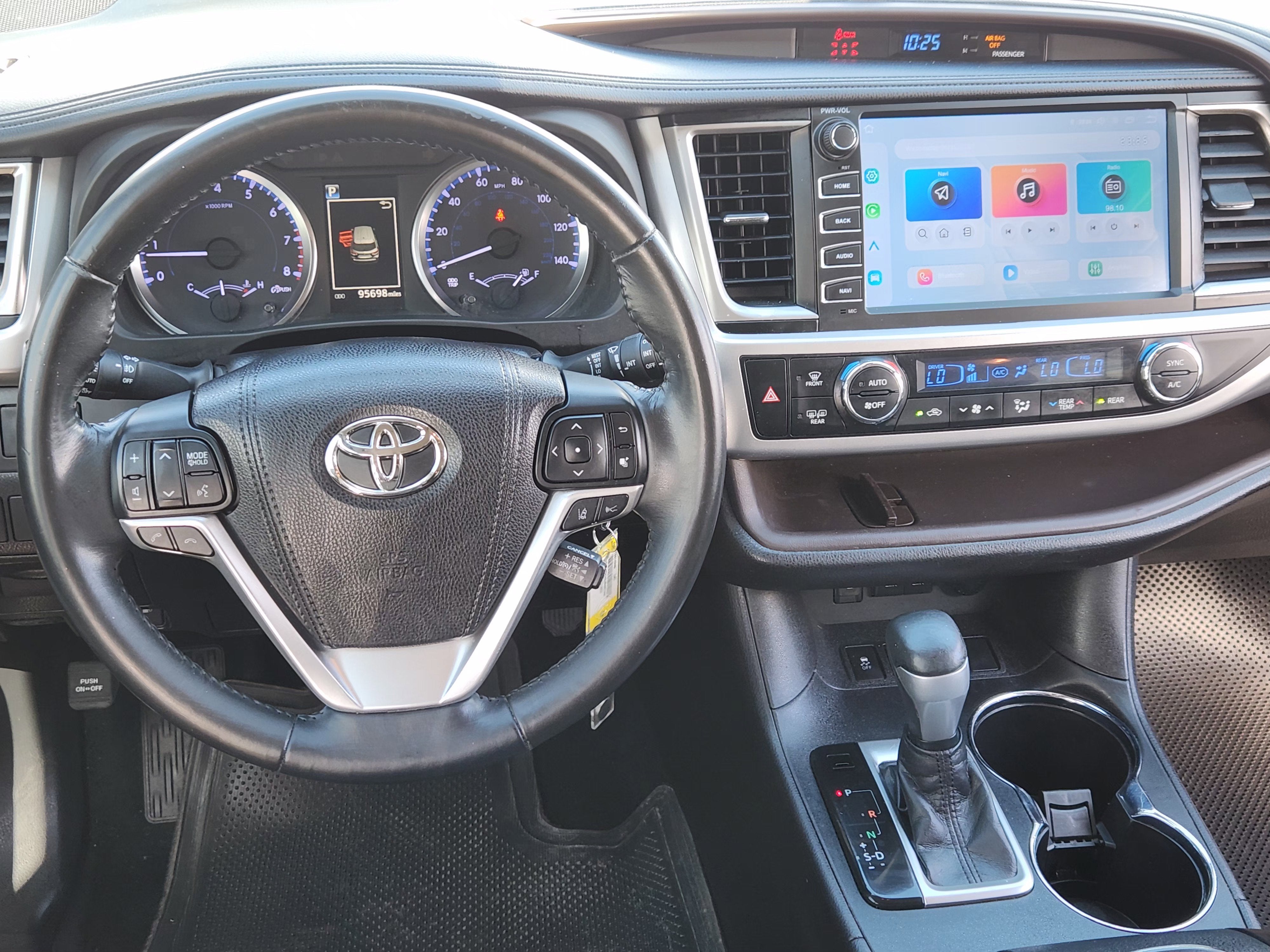 2018 Toyota Highlander LE