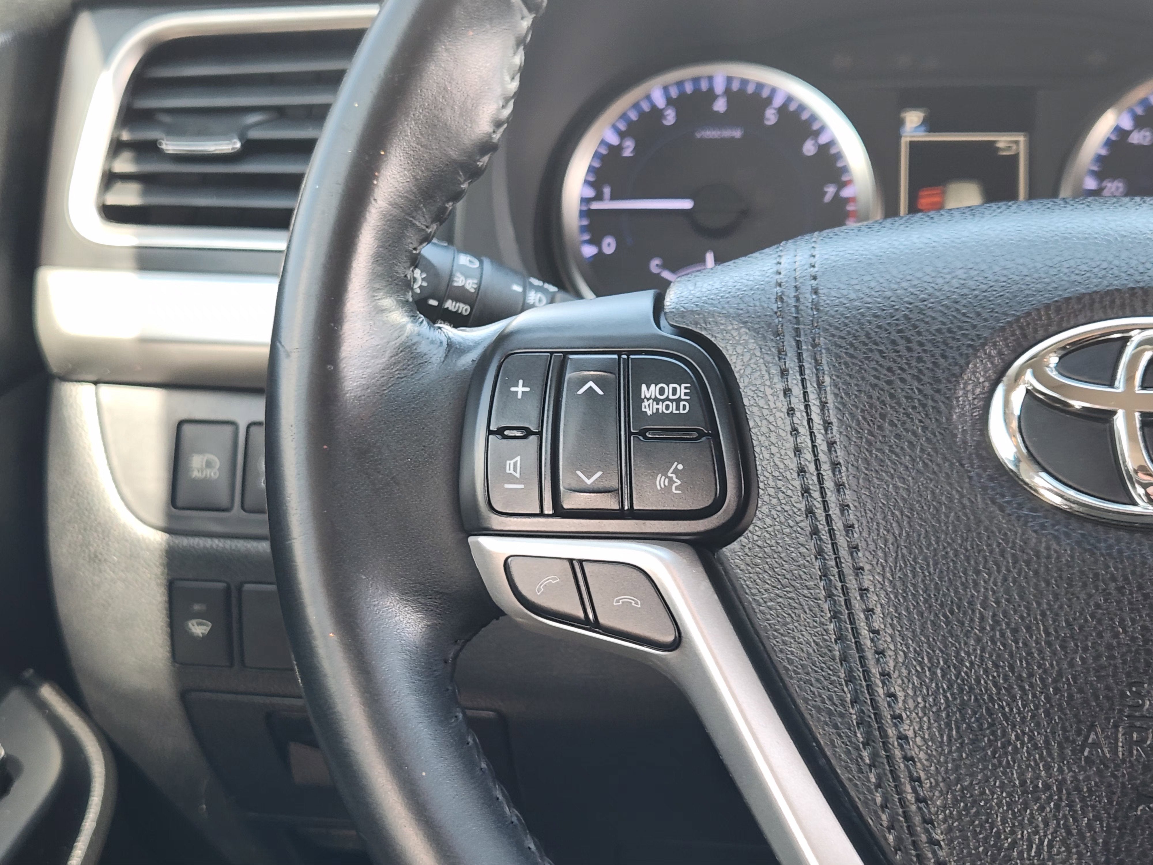 2018 Toyota Highlander LE