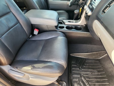 2013 Toyota Tundra 4WD Truck DB 4WD V8 5.7 SR5