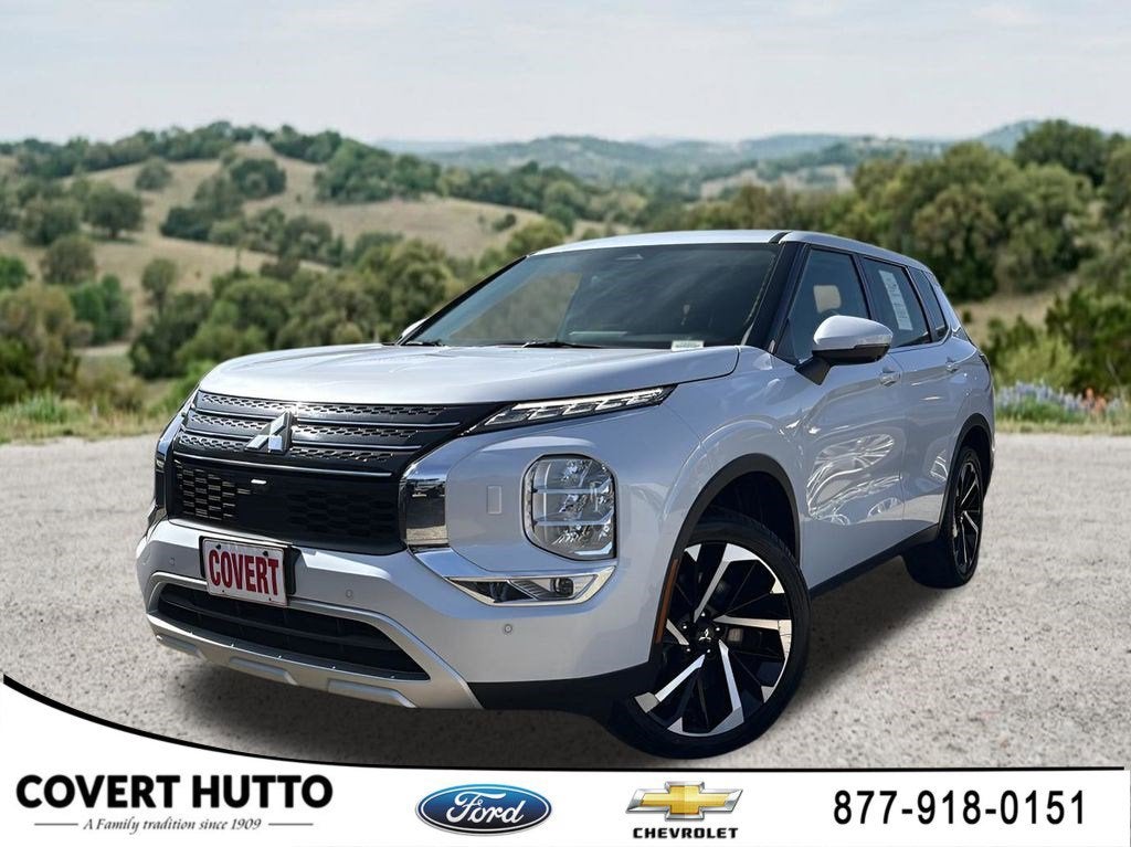 2024 Mitsubishi Outlander SE
