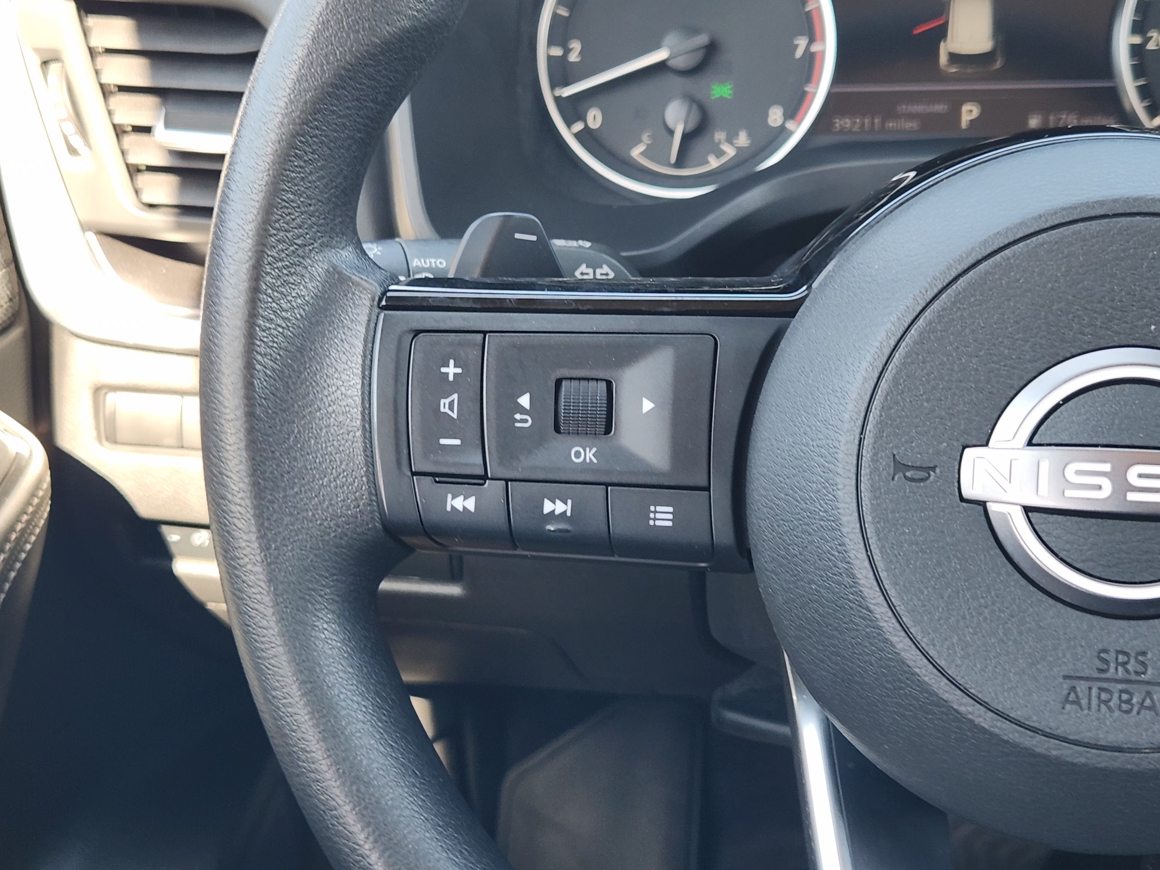 2023 Nissan Rogue SV FWD