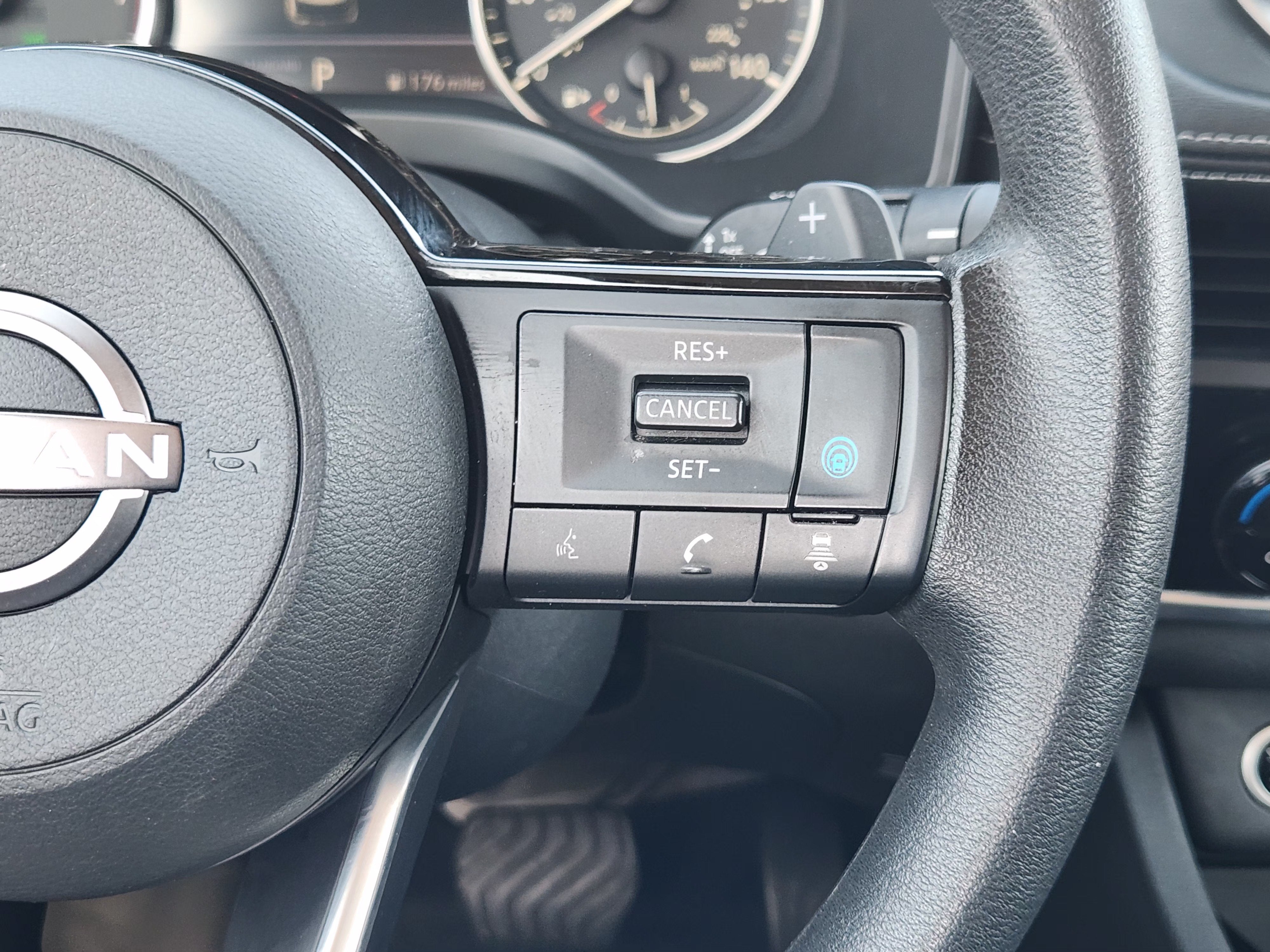 2023 Nissan Rogue SV FWD