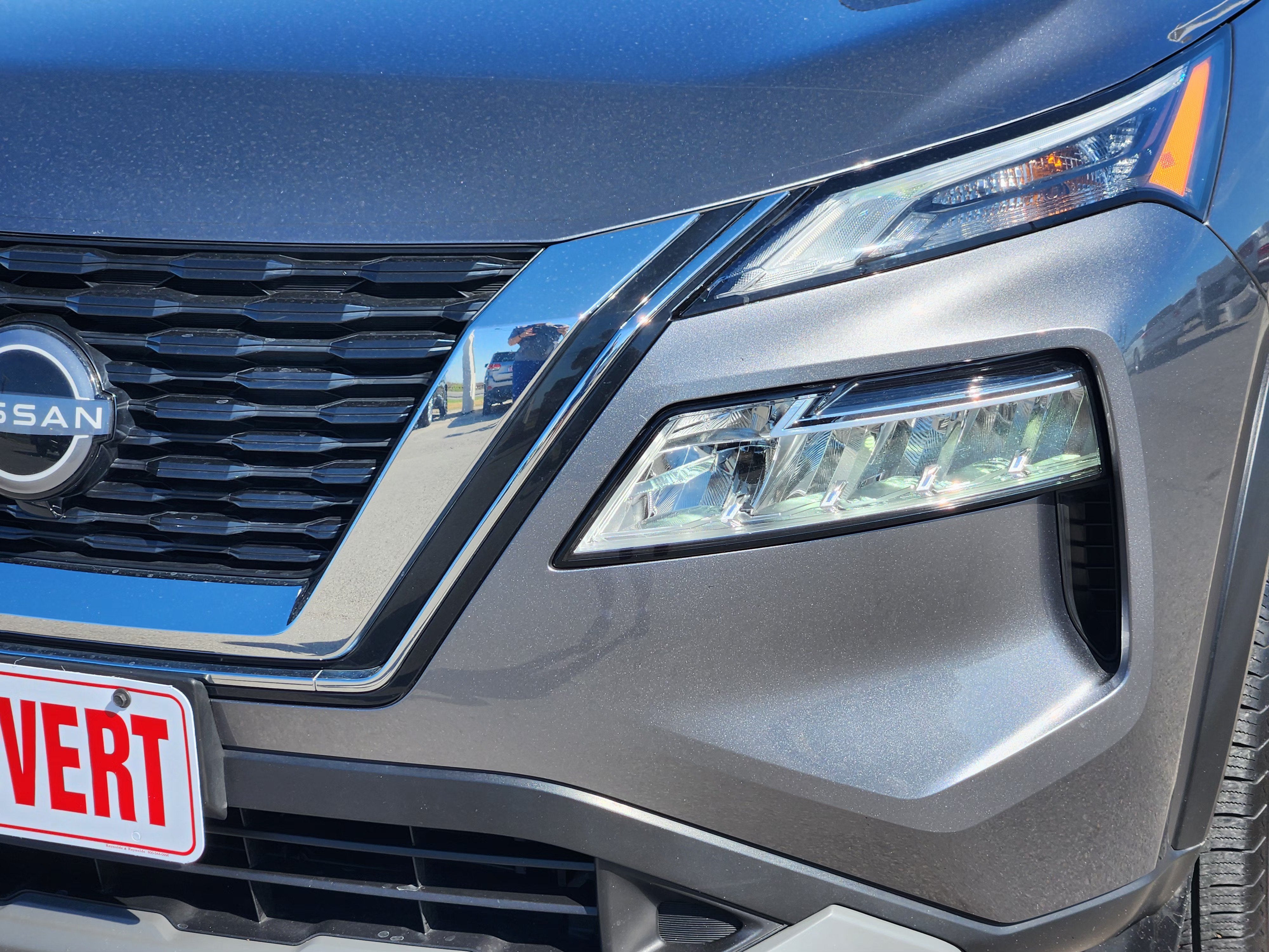 2023 Nissan Rogue SV FWD