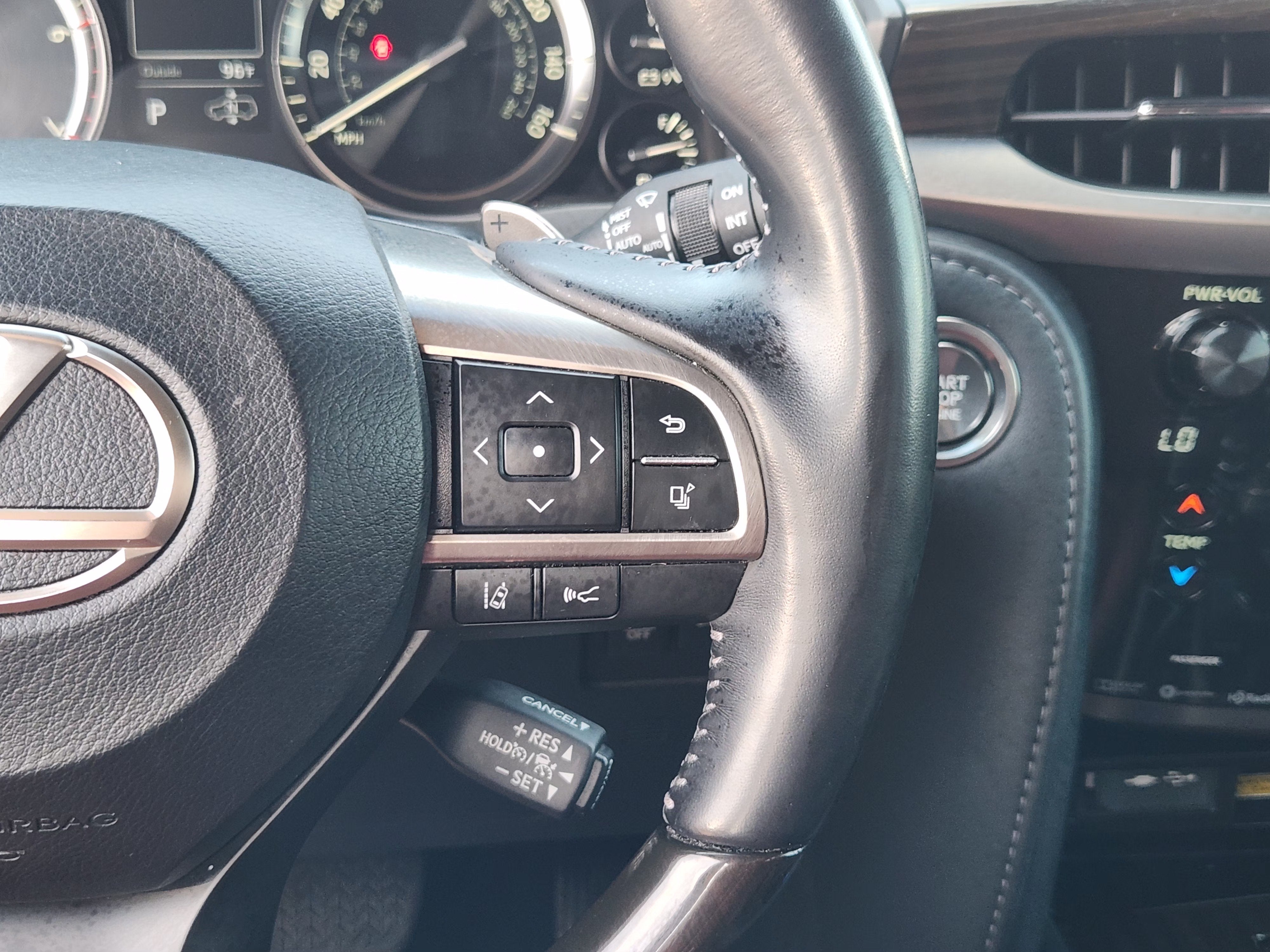 2021 Lexus LX LX 570
