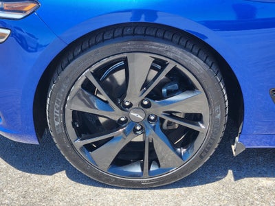 2023 Genesis G70 2.0T RWD
