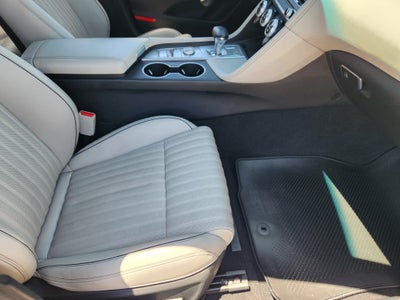 2023 Genesis G70 2.0T RWD
