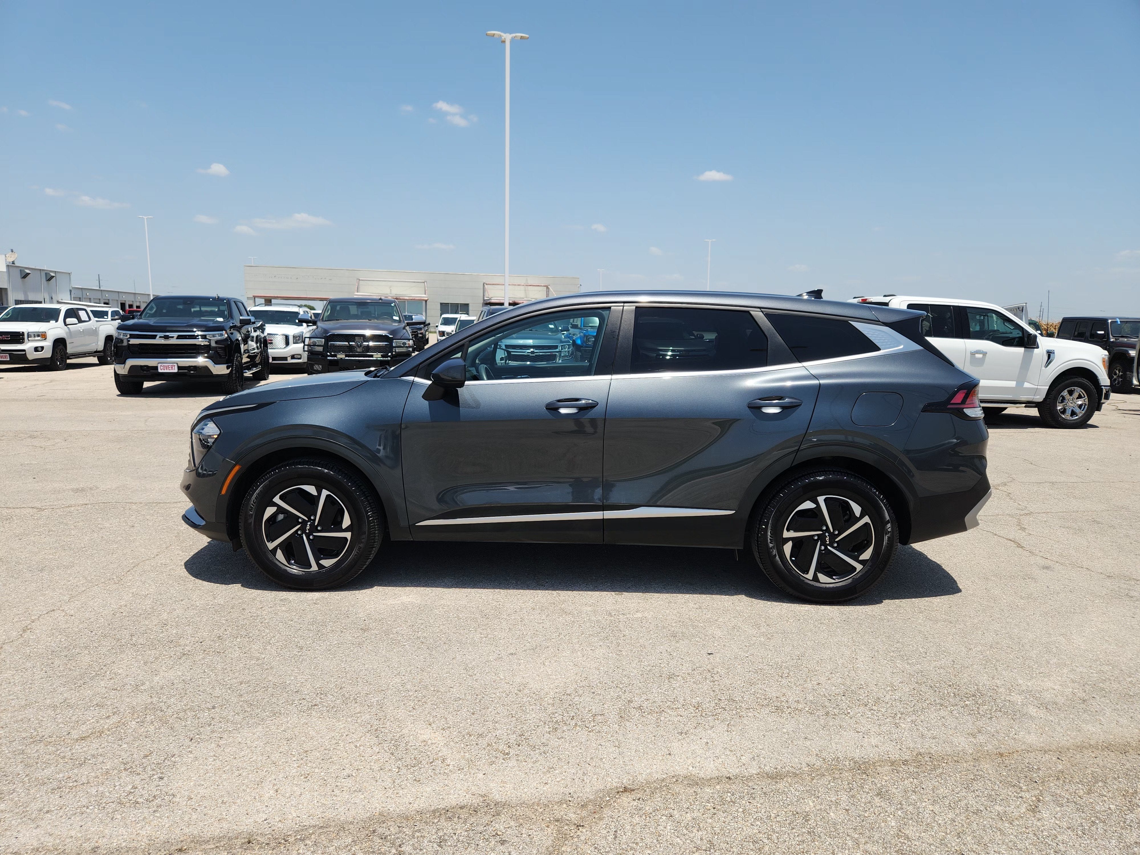 2023 Kia Sportage Hybrid LX