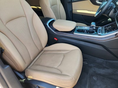 2019 Audi Q8 Premium Plus