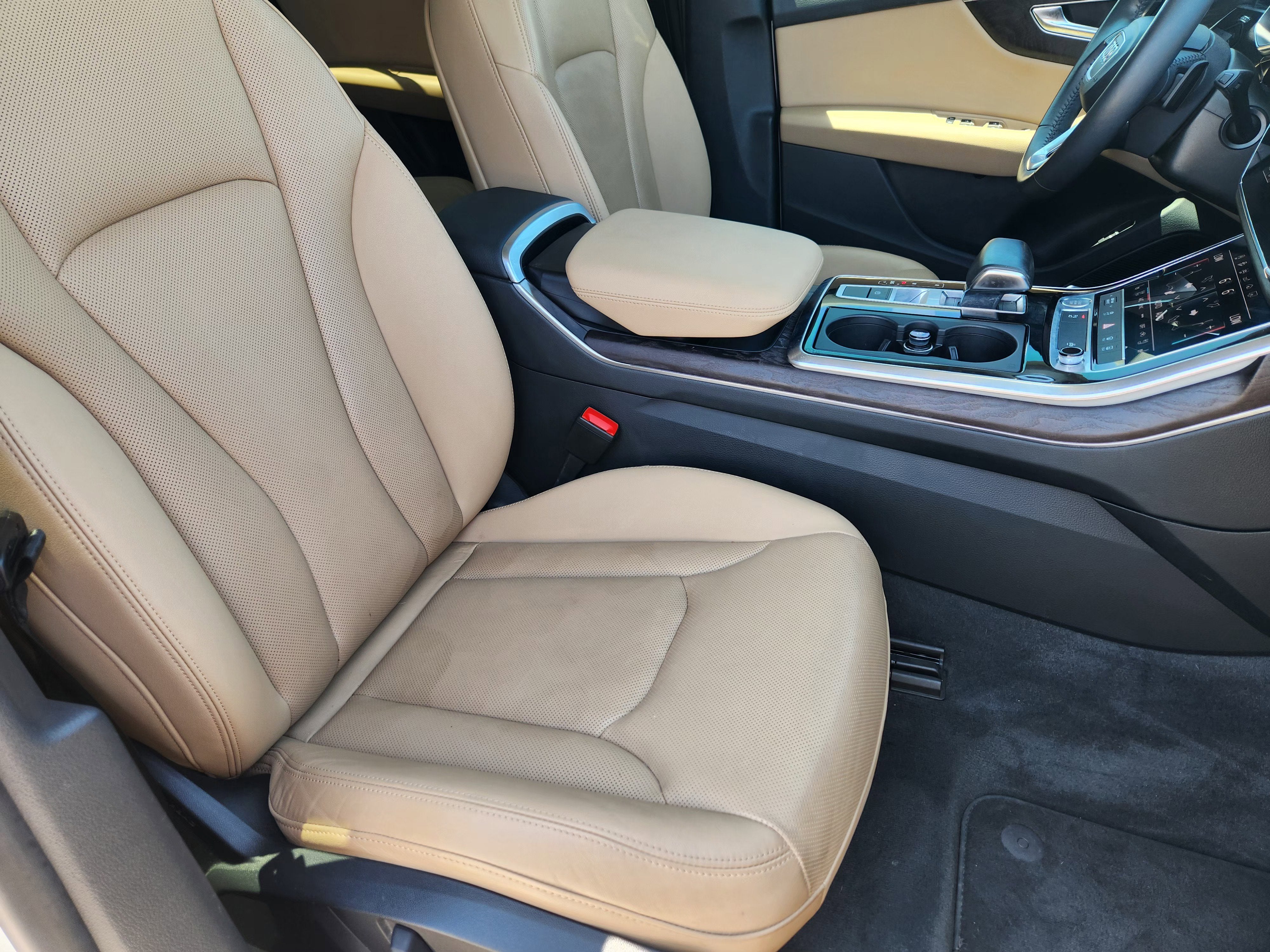 2019 Audi Q8 Premium Plus