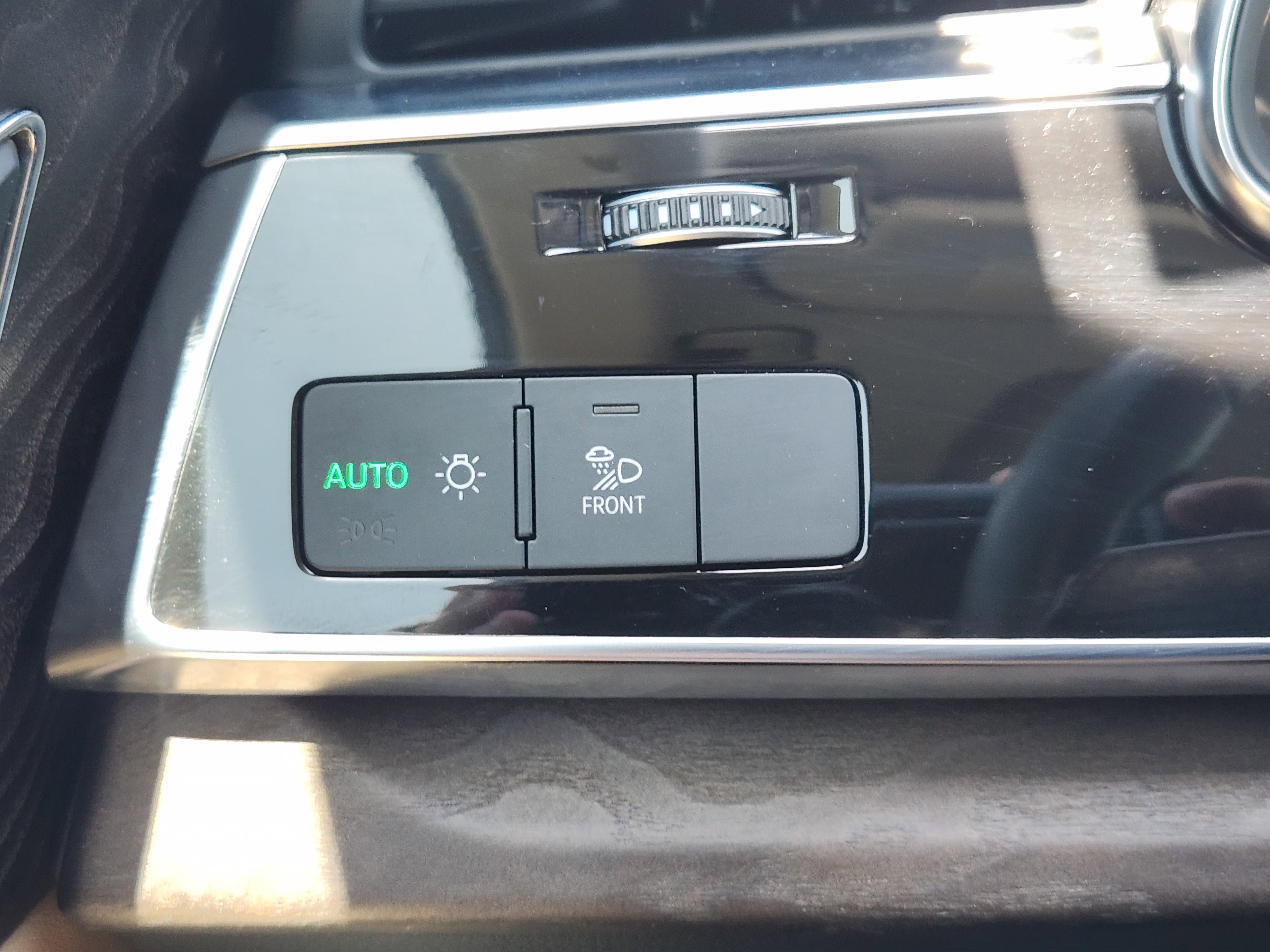 2019 Audi Q8 Premium Plus