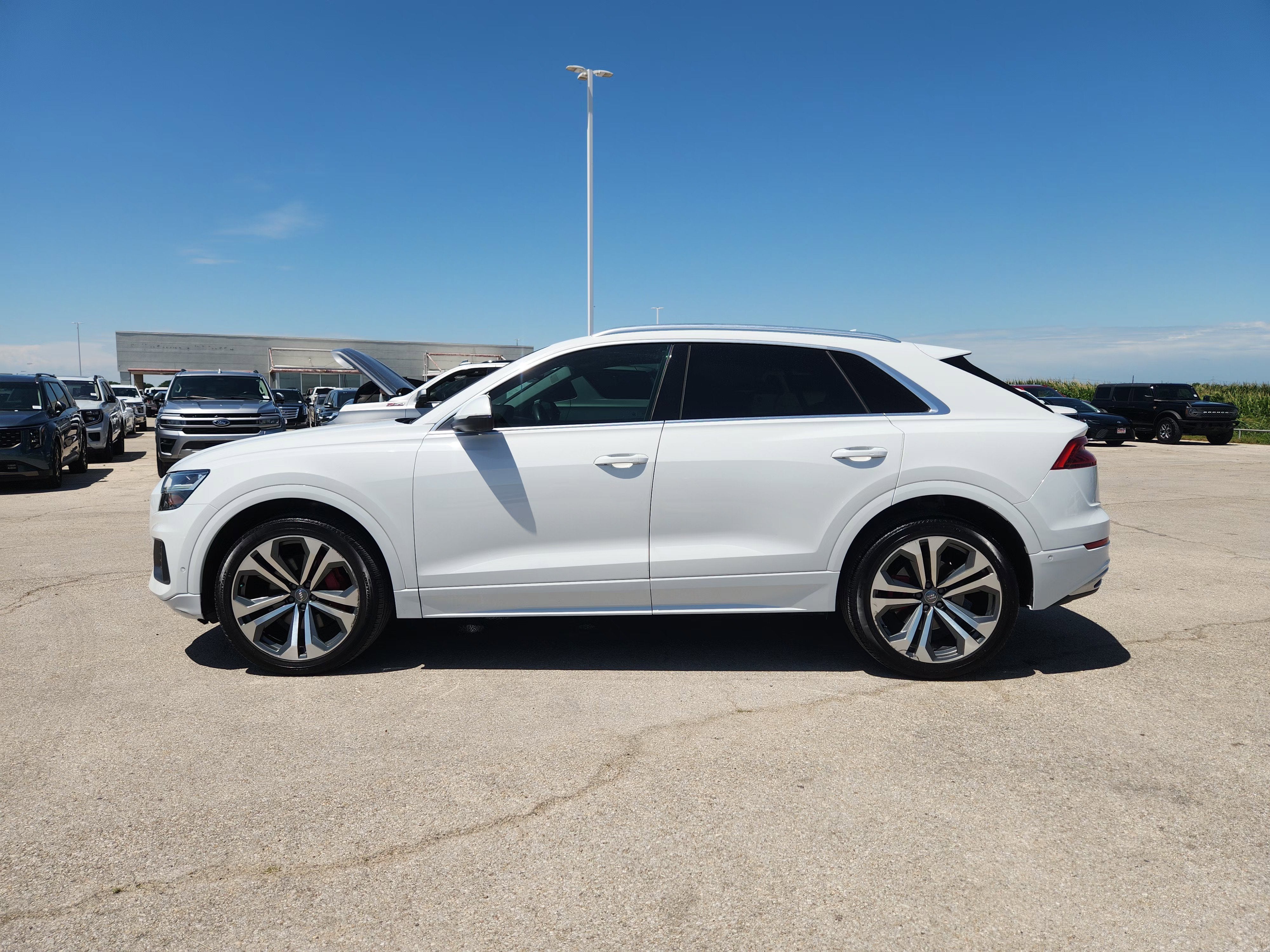2019 Audi Q8 Premium Plus