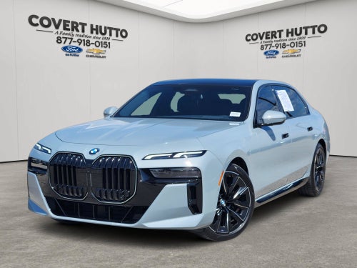 2025 BMW 740i 740i