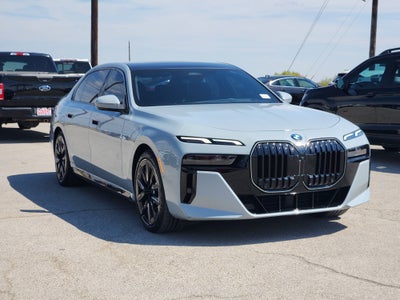 2025 BMW 740i 740i