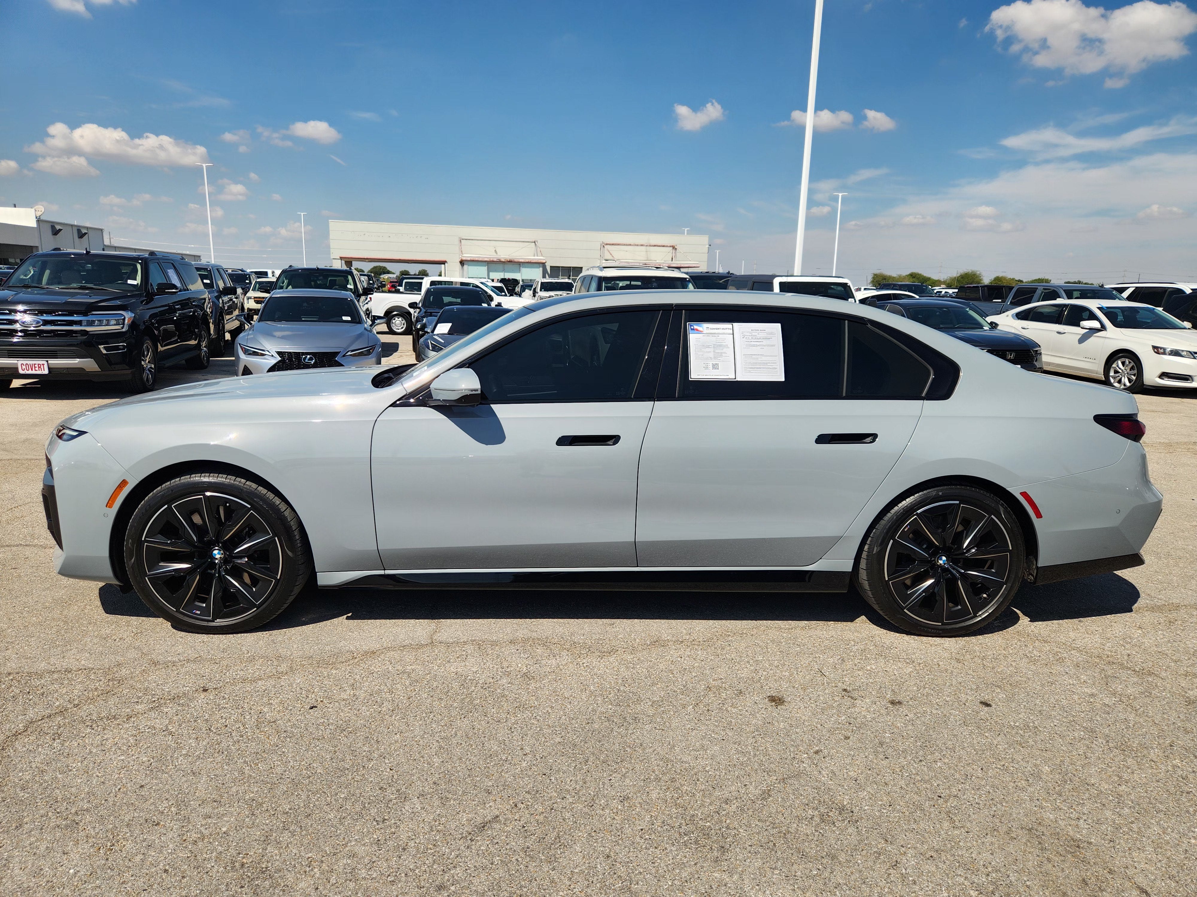 2025 BMW 740i 740i