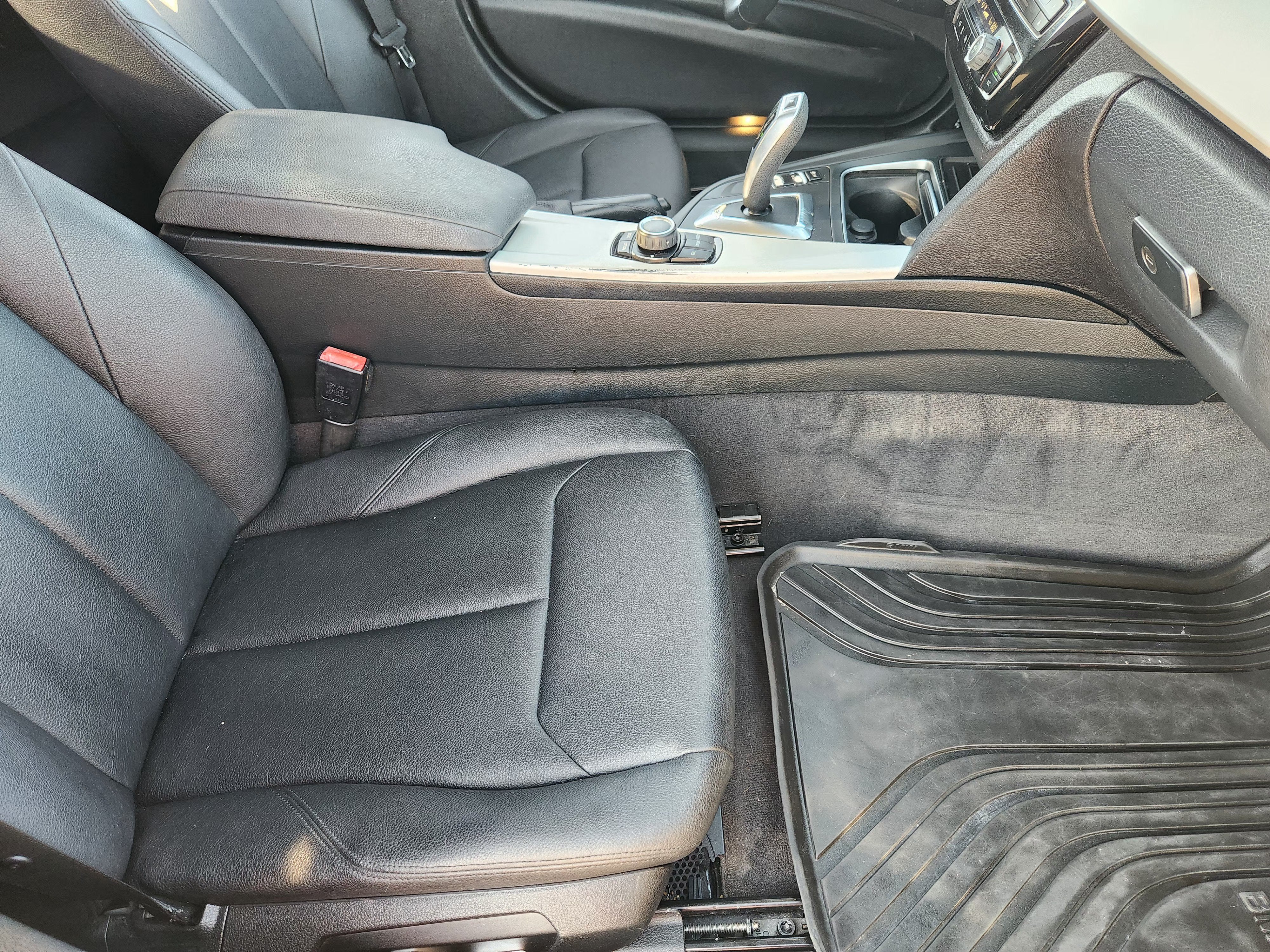 2017 BMW 320i 320i