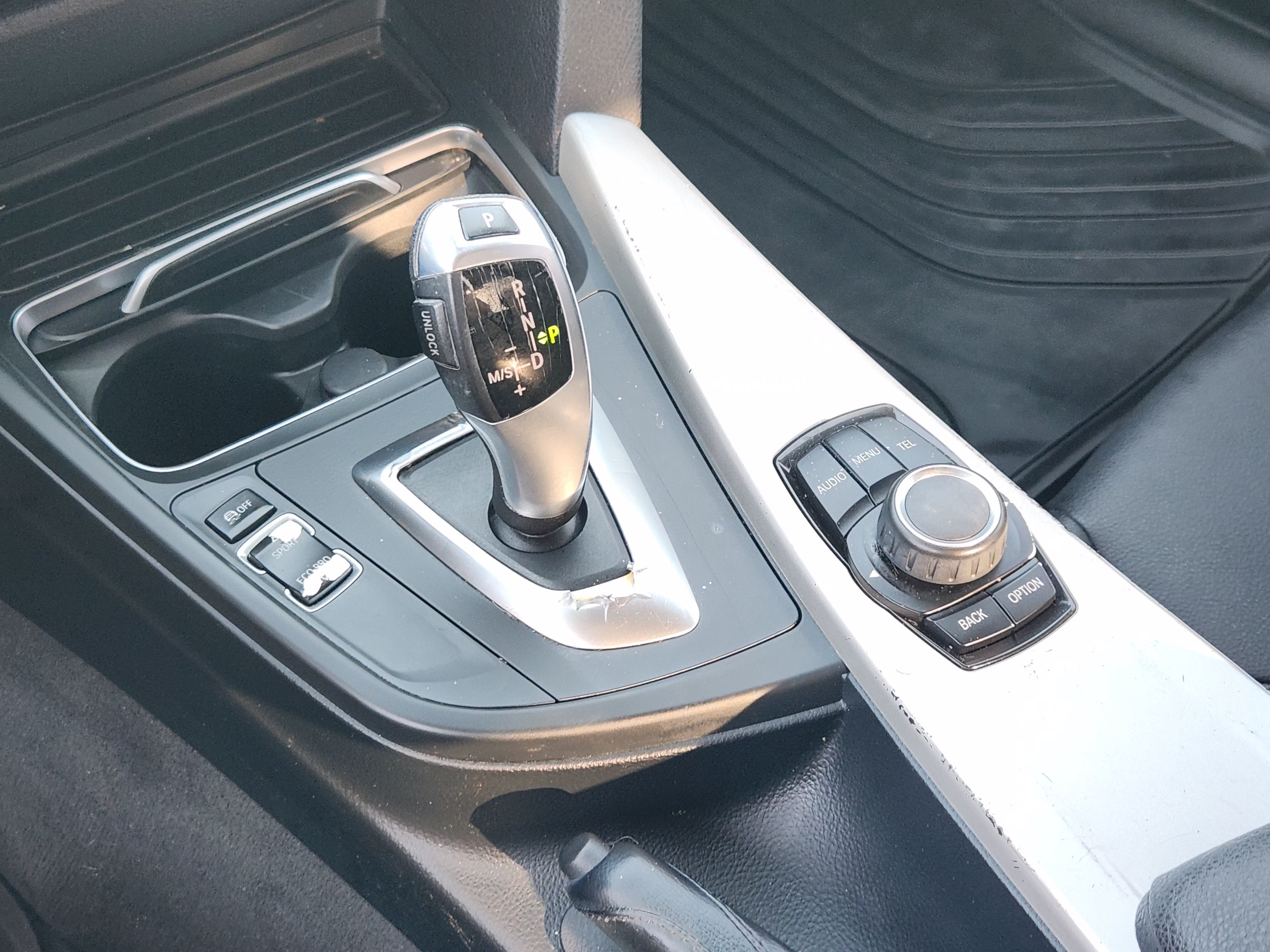2017 BMW 320i 320i