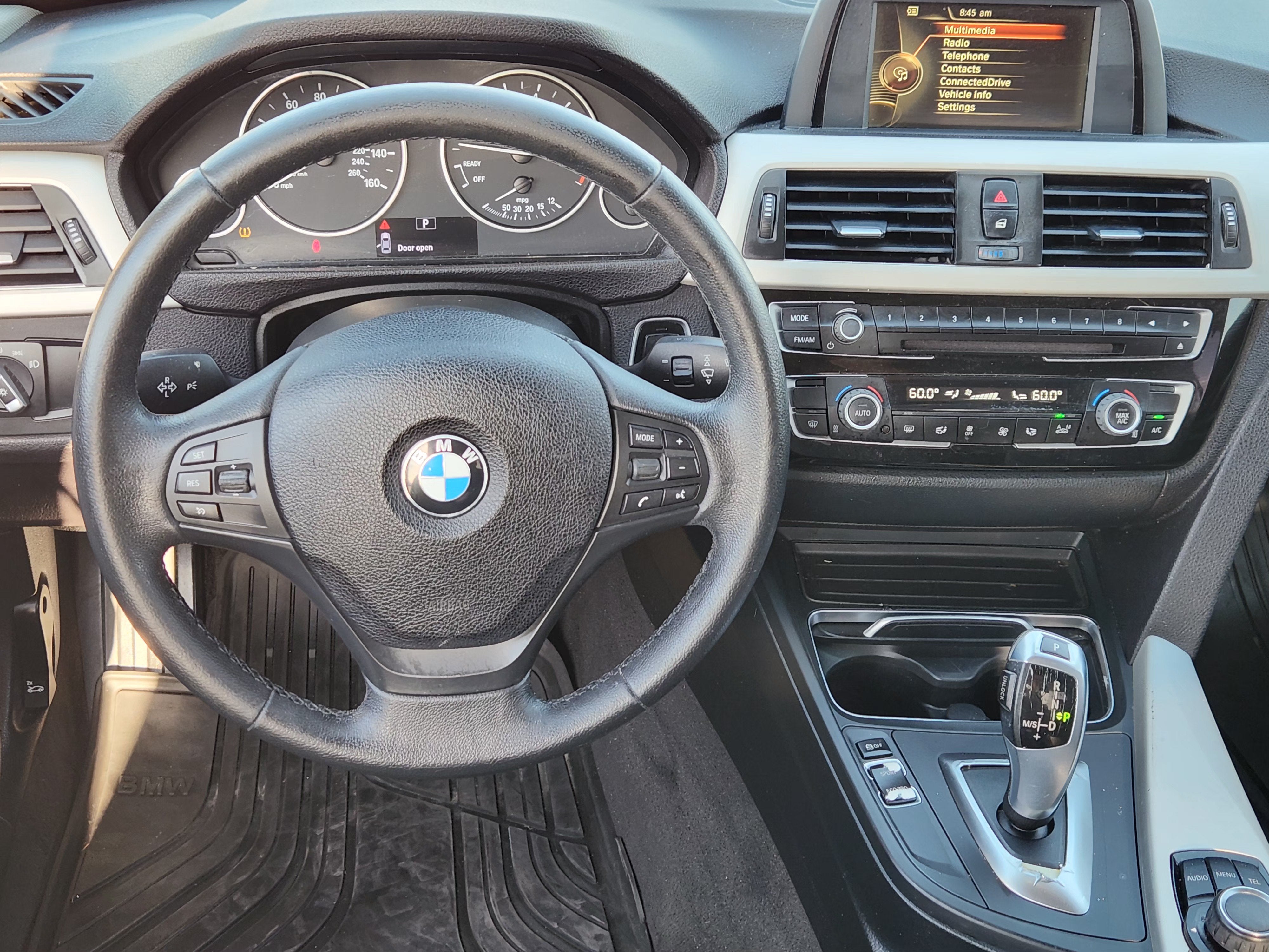 2017 BMW 320i 320i