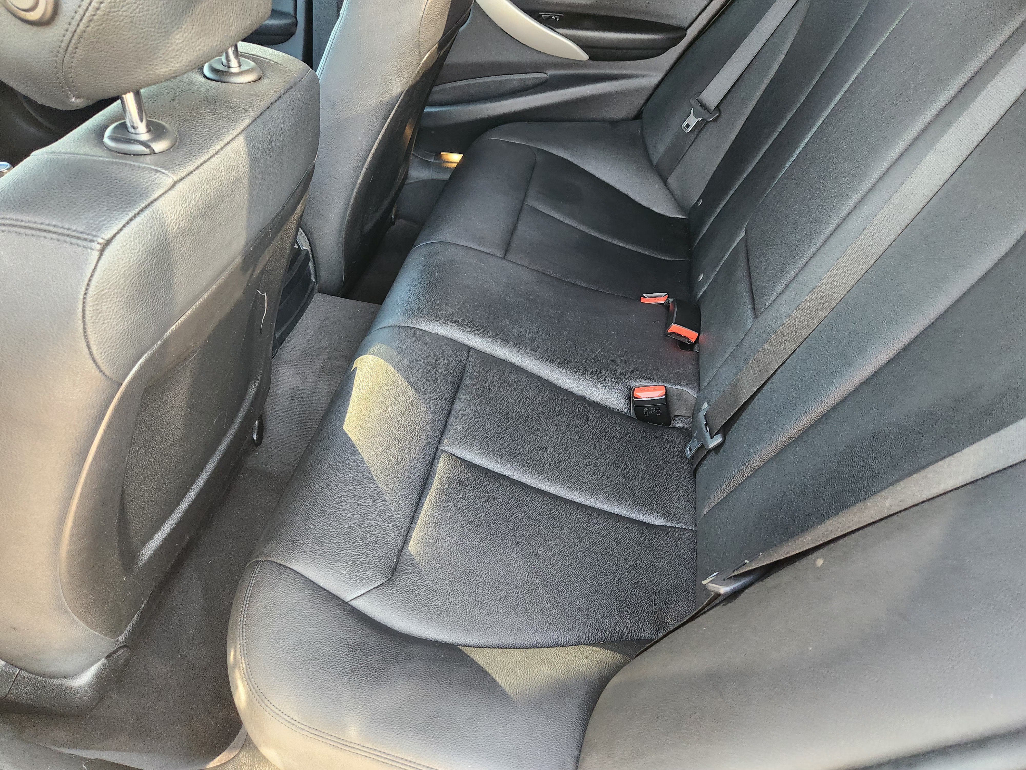 2017 BMW 320i 320i