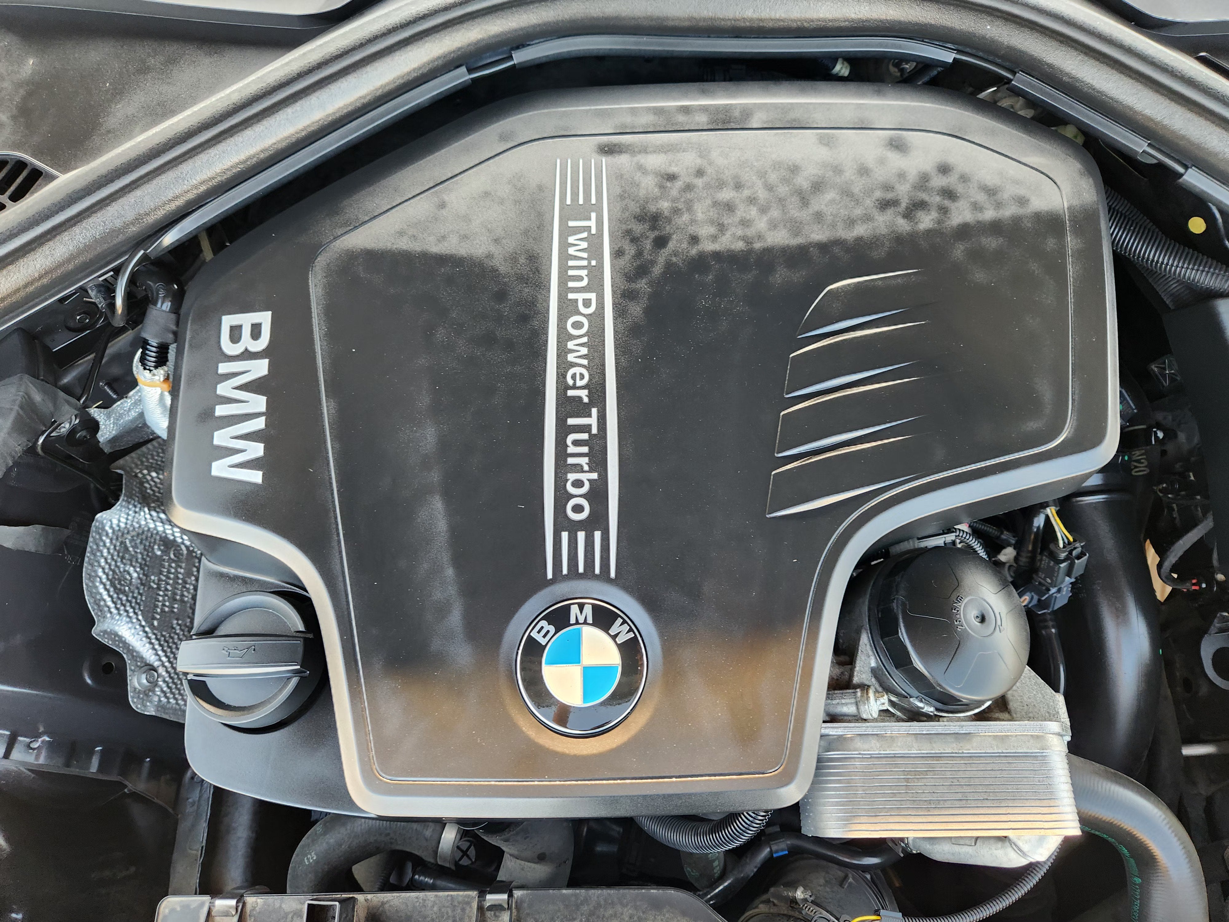 2017 BMW 320i 320i
