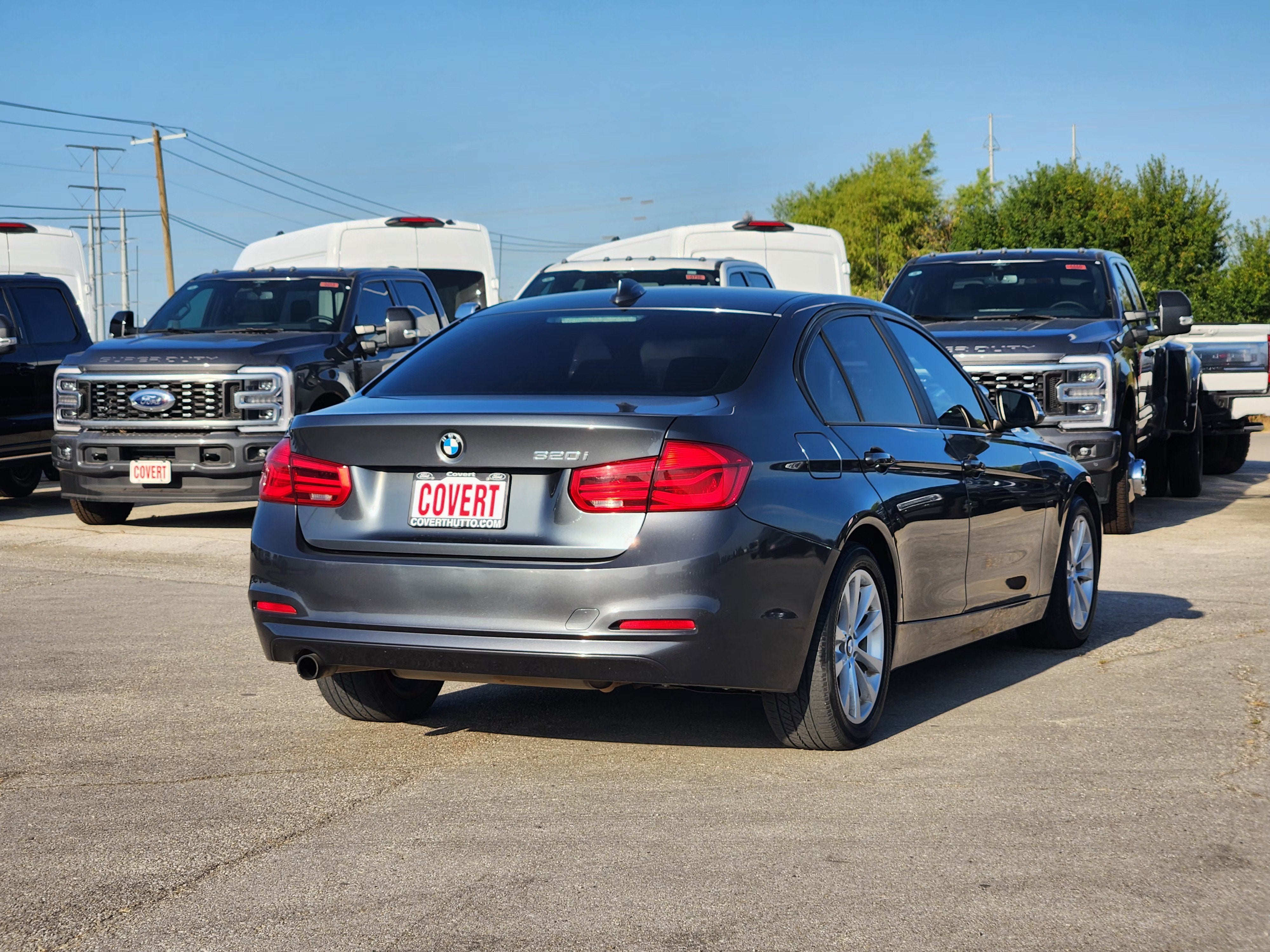 2017 BMW 320i 320i