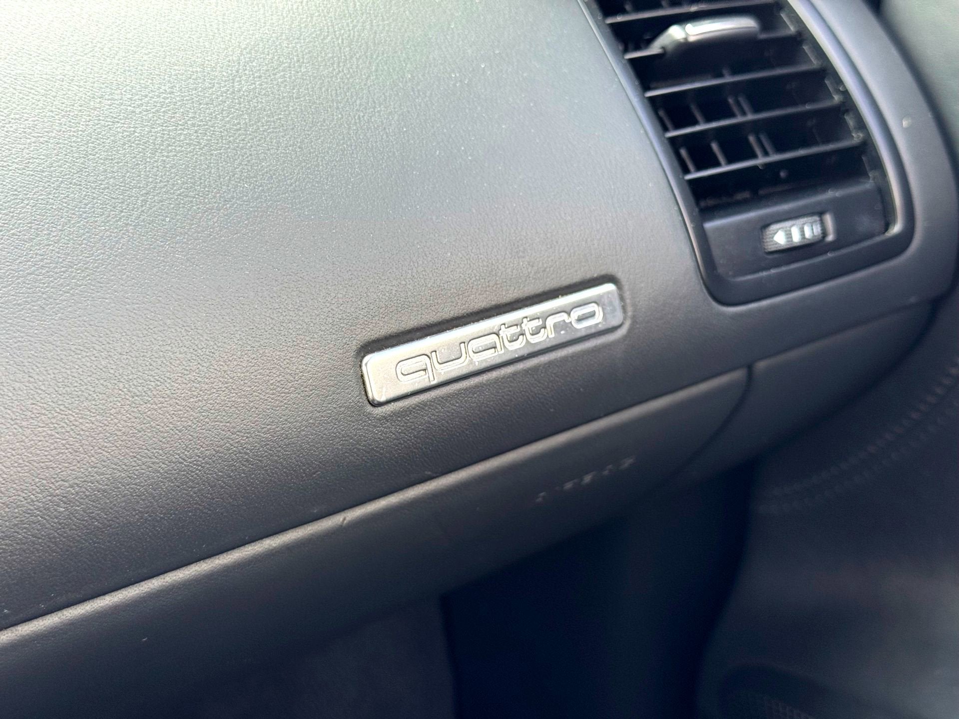 2011 Audi R8 5.2L