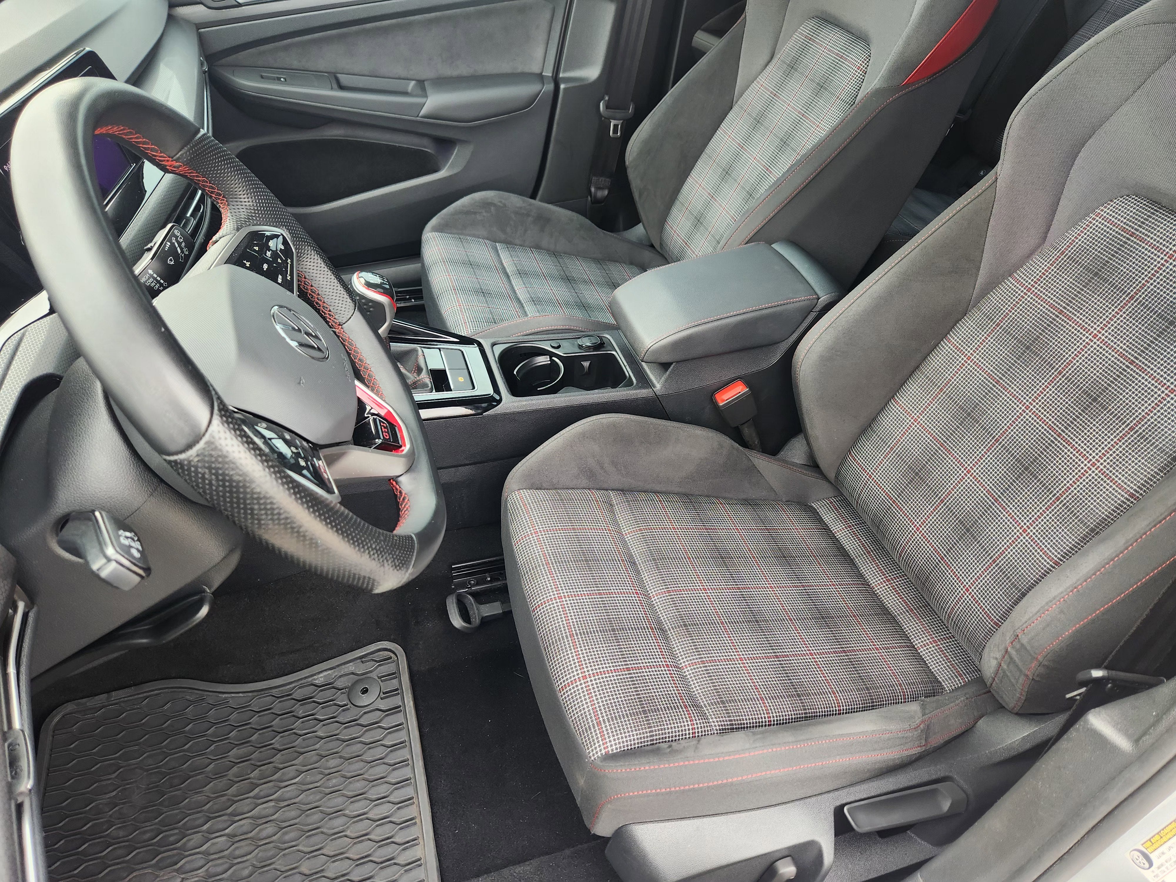 2024 Volkswagen Golf GTI 380 S
