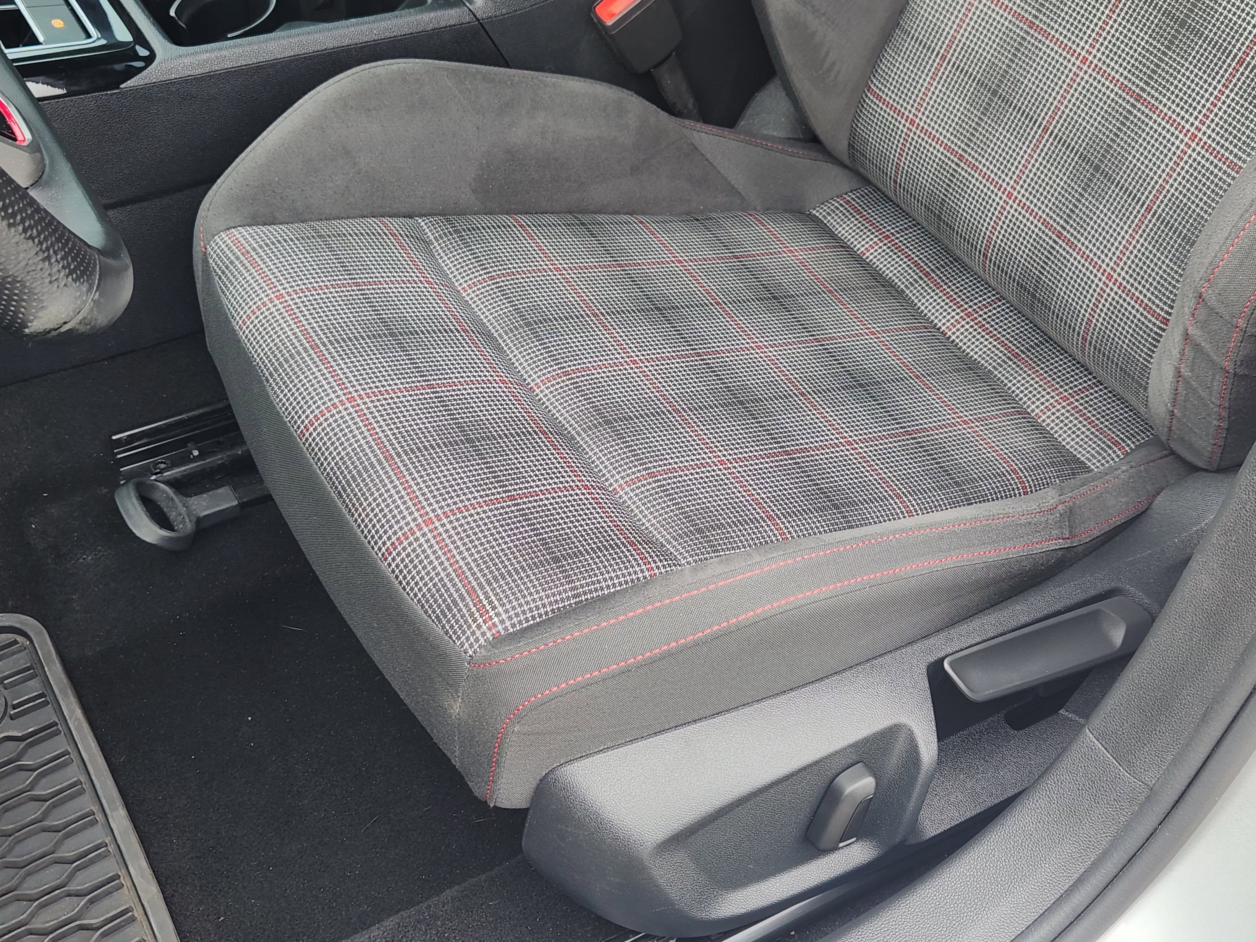 2024 Volkswagen Golf GTI 380 S