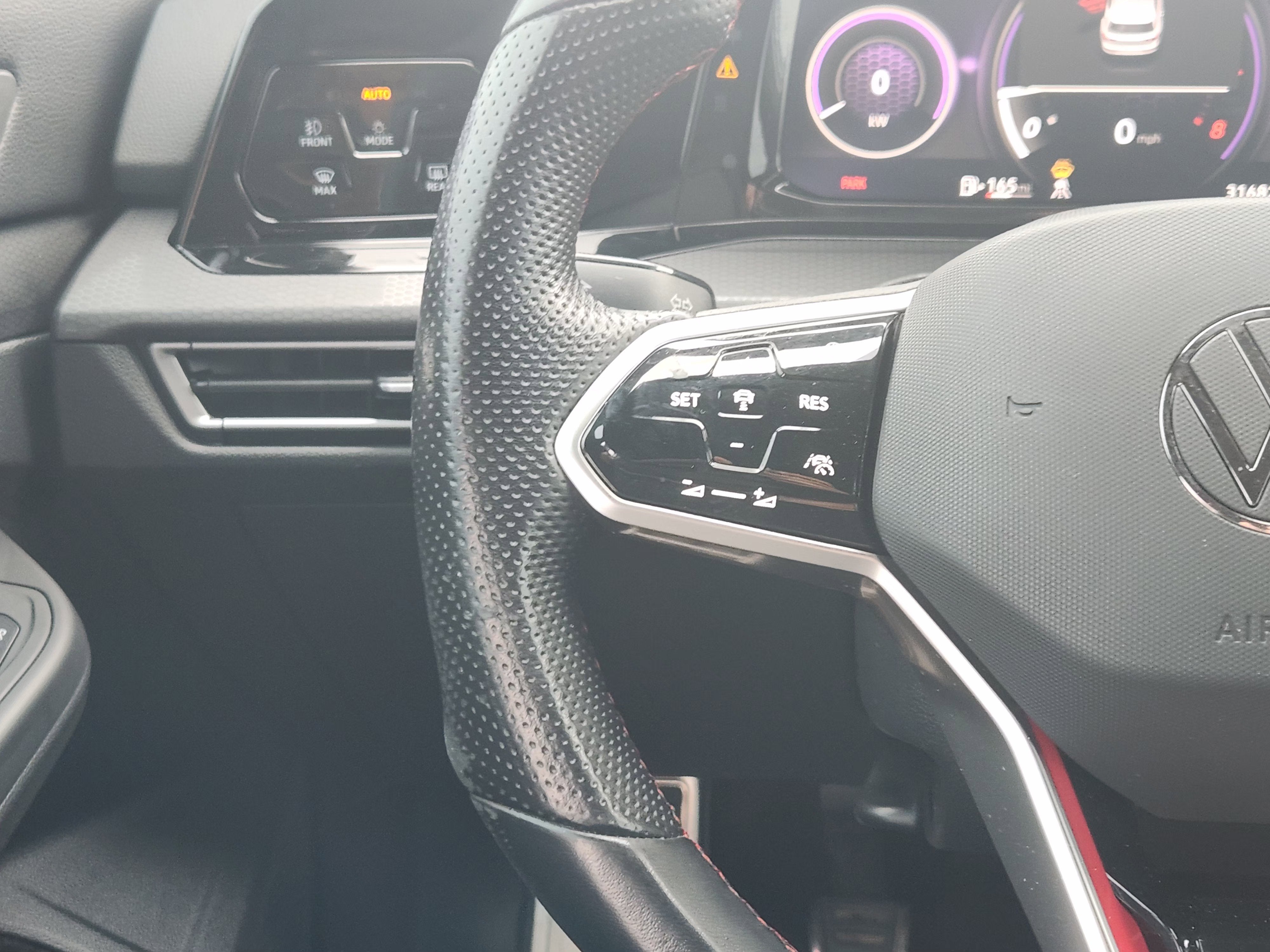 2024 Volkswagen Golf GTI 380 S