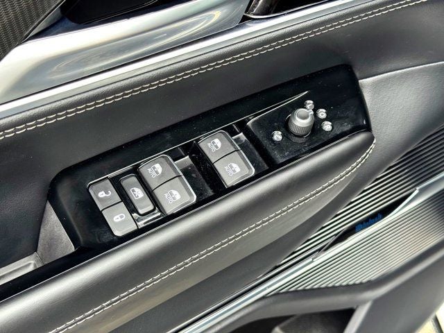 2024 Jeep Grand Wagoneer L Series II OBSIDIAN