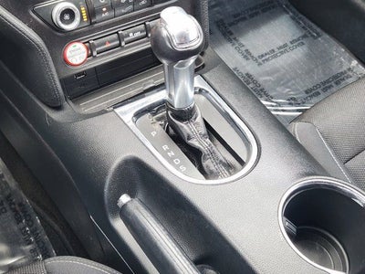 2017 Ford Mustang V6